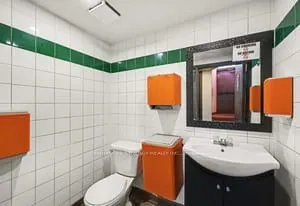 27 Beckwith Street N