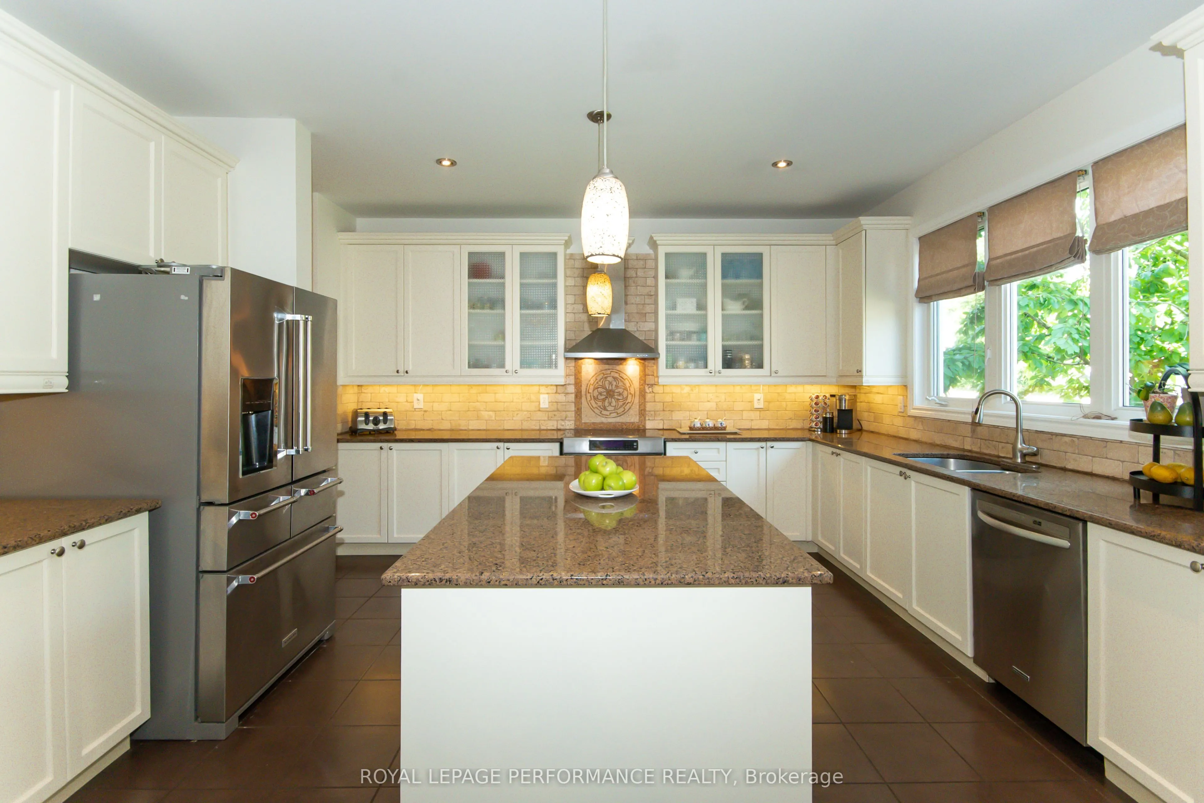 2744 Grand Vista Circle