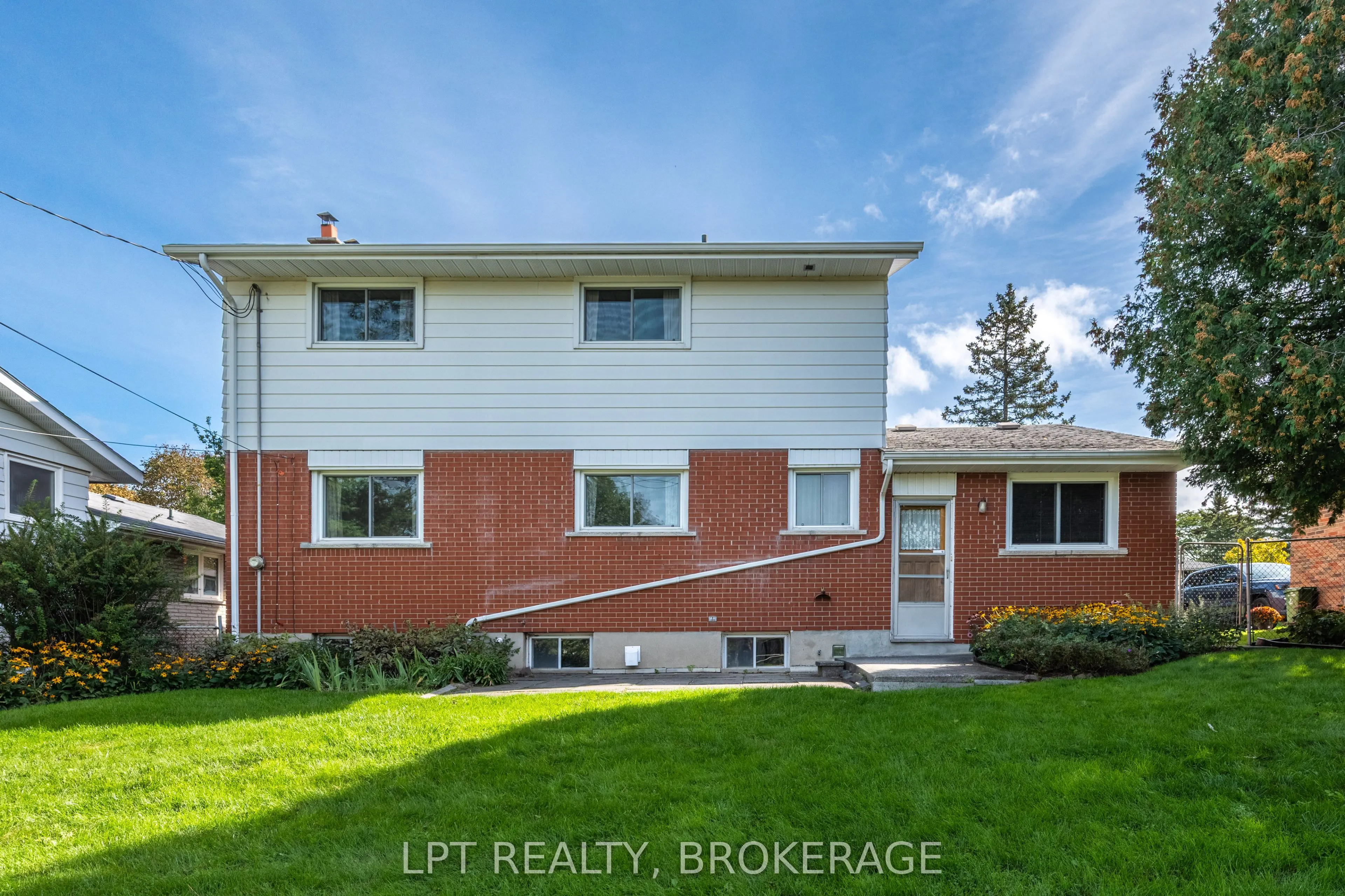 124 Campbell Crescent
