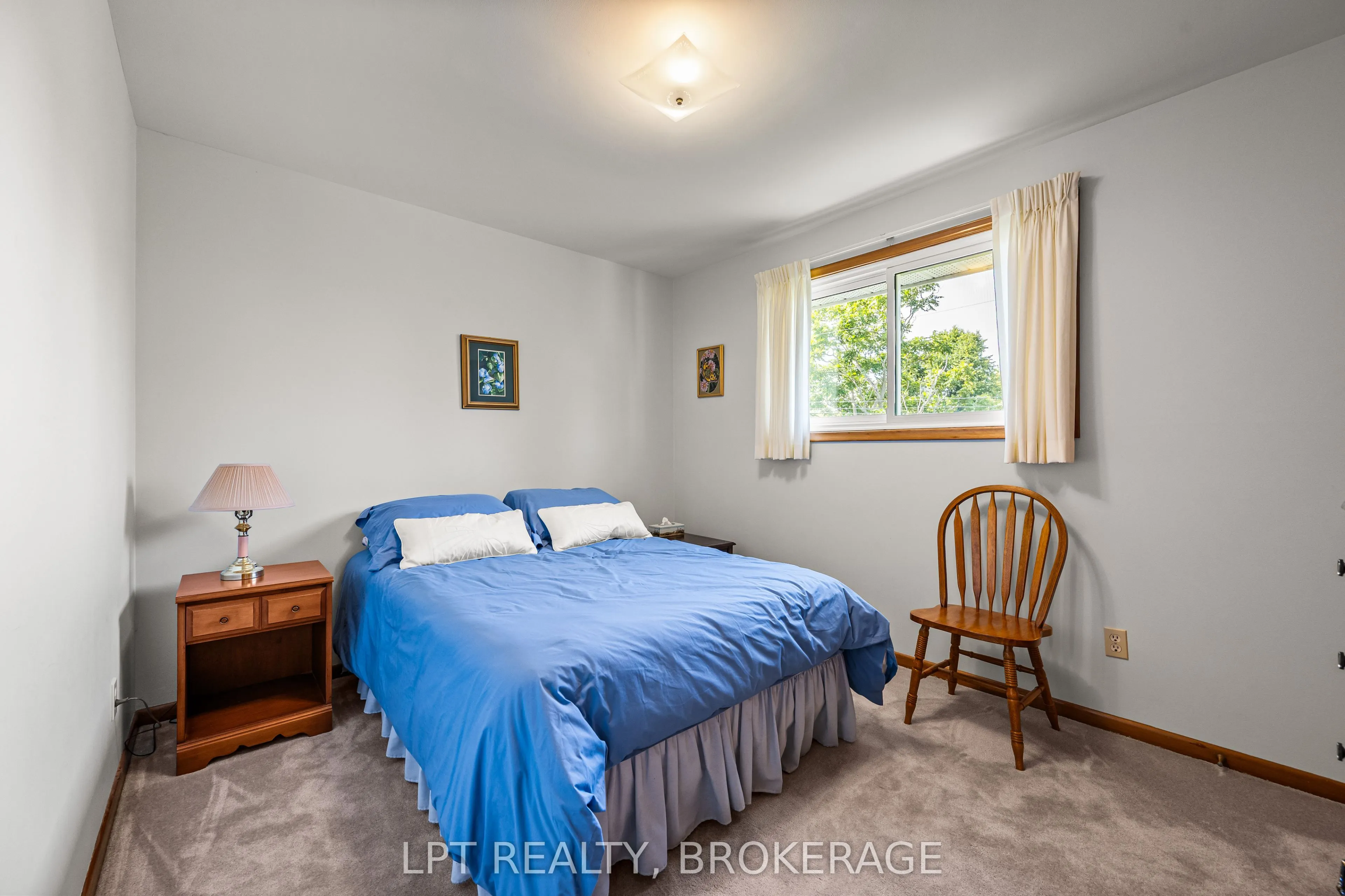 124 Campbell Crescent