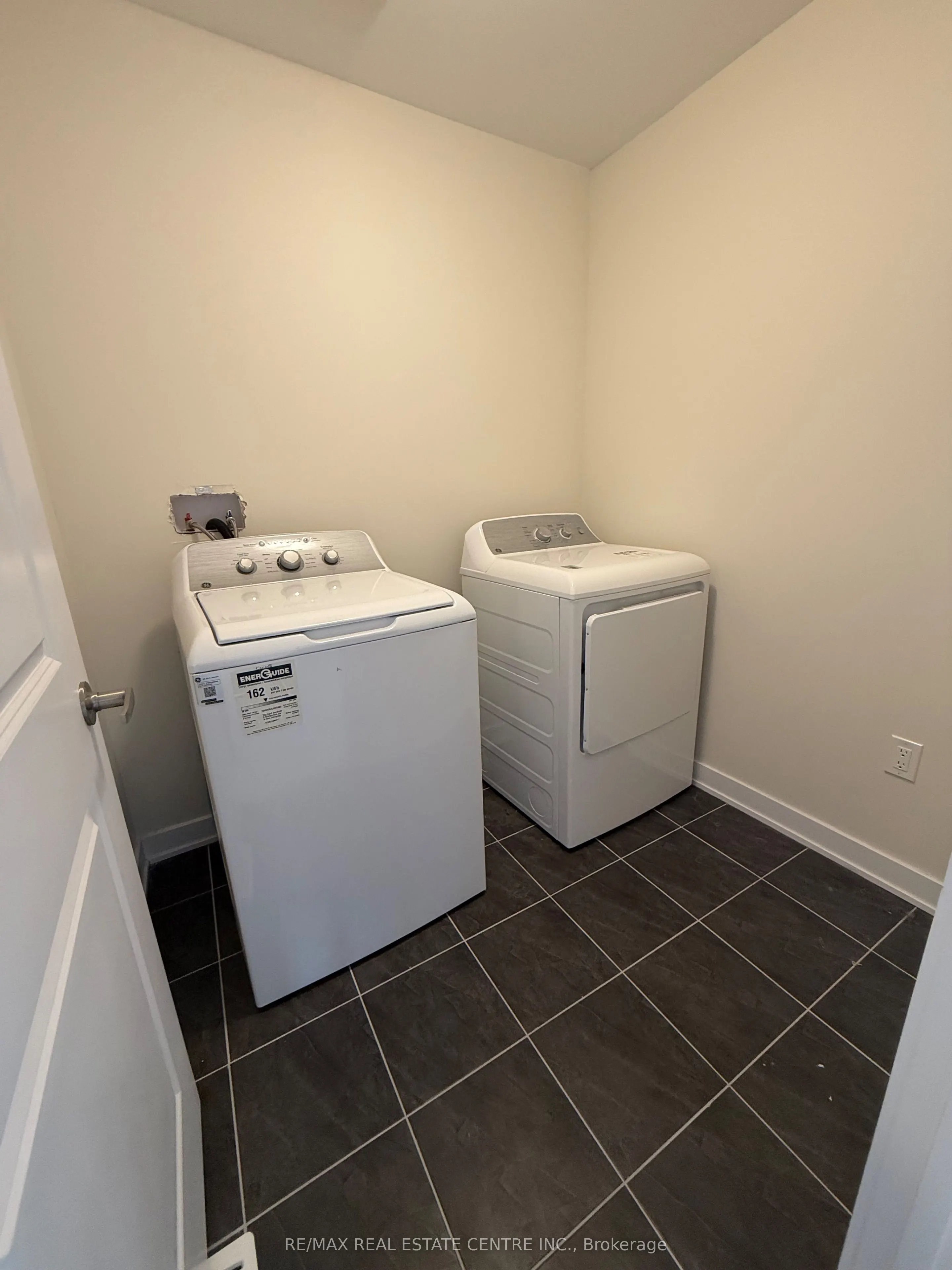 17 Downriver Drive