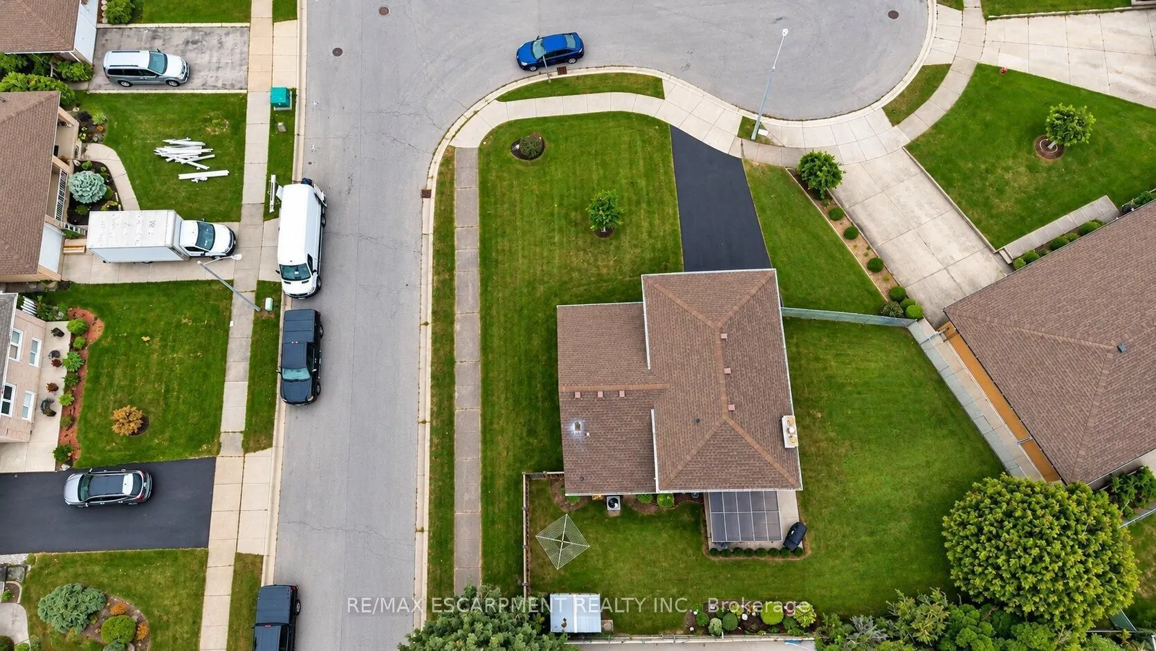 12 Brae Crest Drive