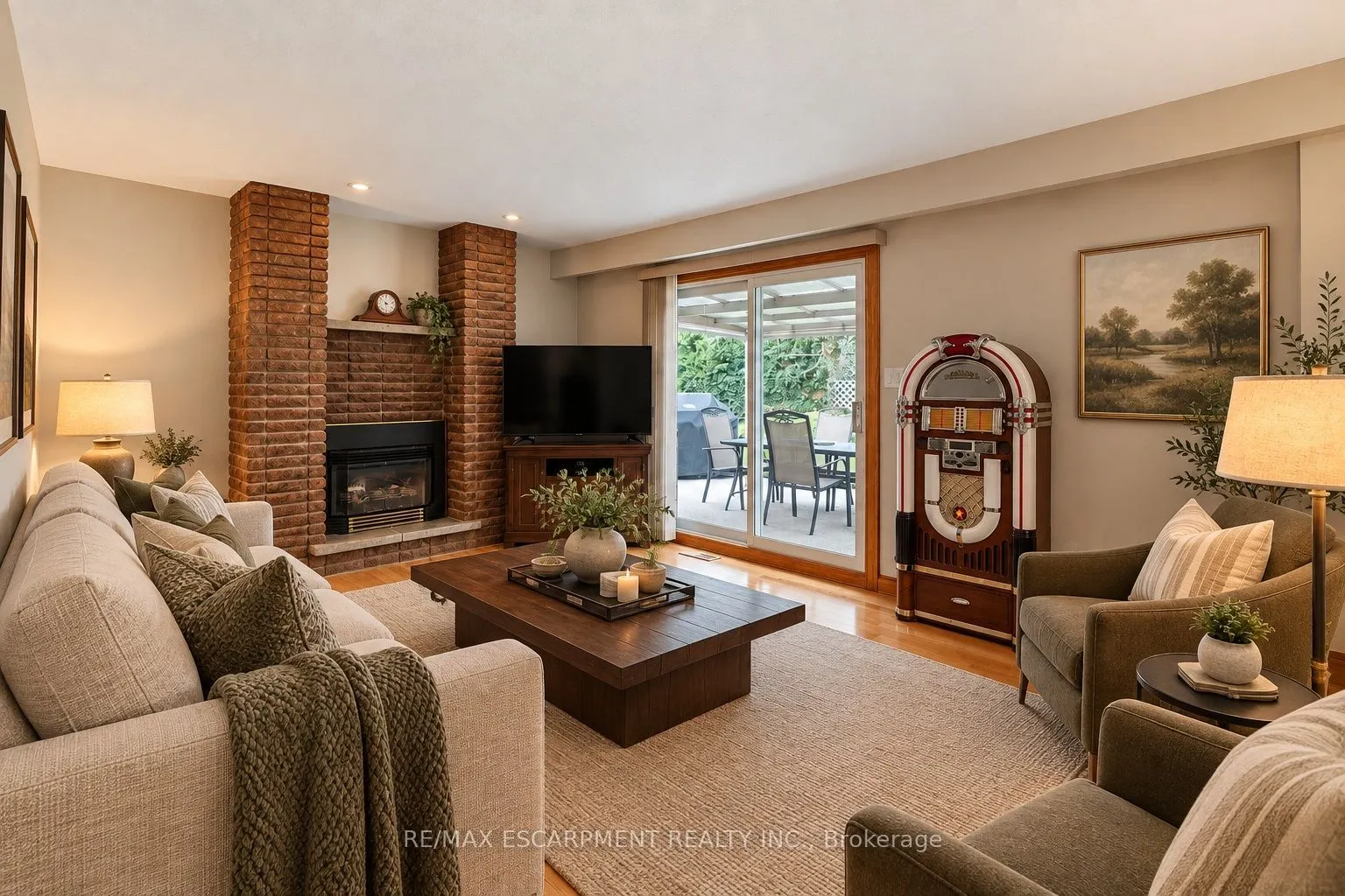 12 Brae Crest Drive