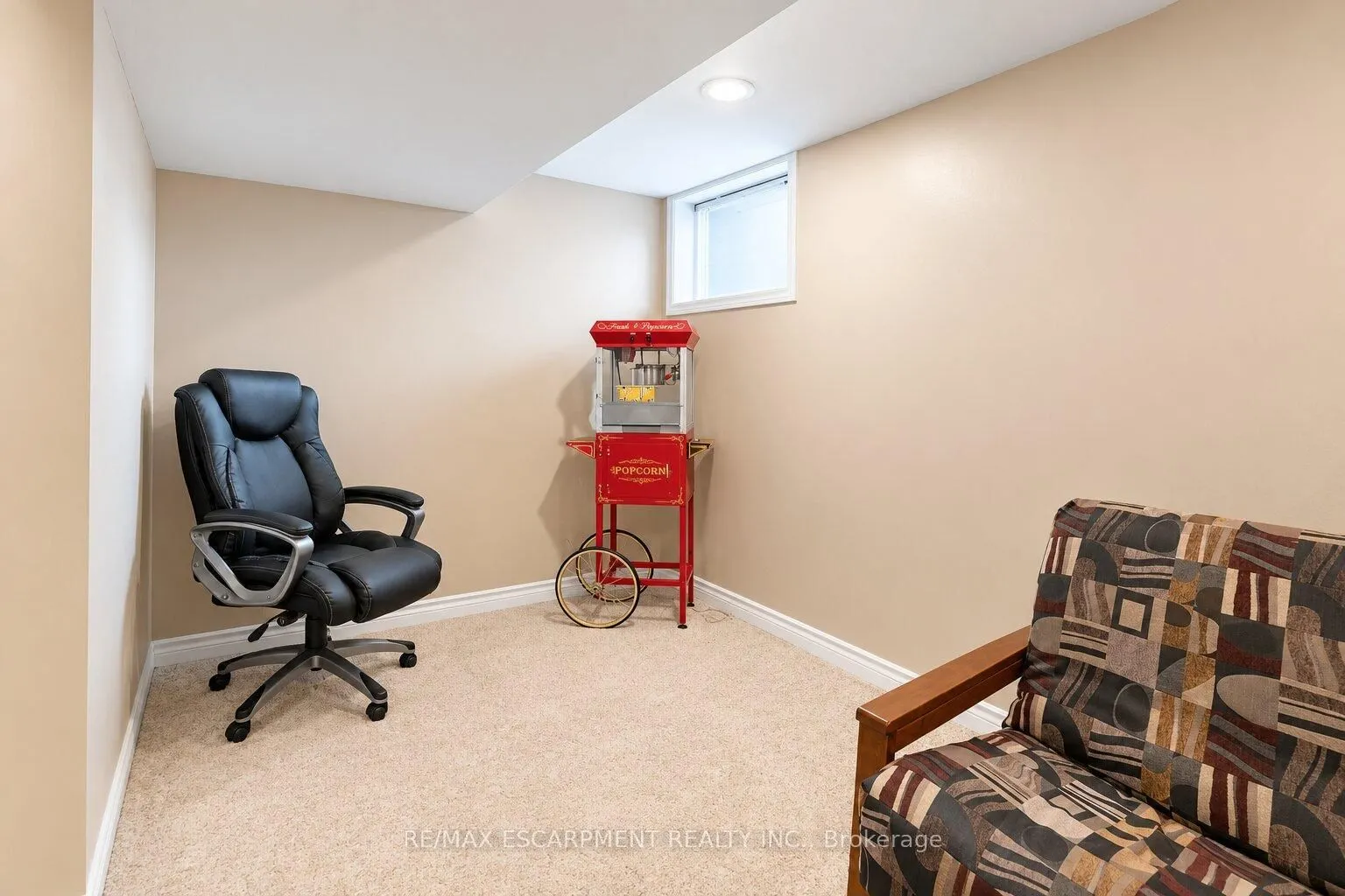 12 Brae Crest Drive
