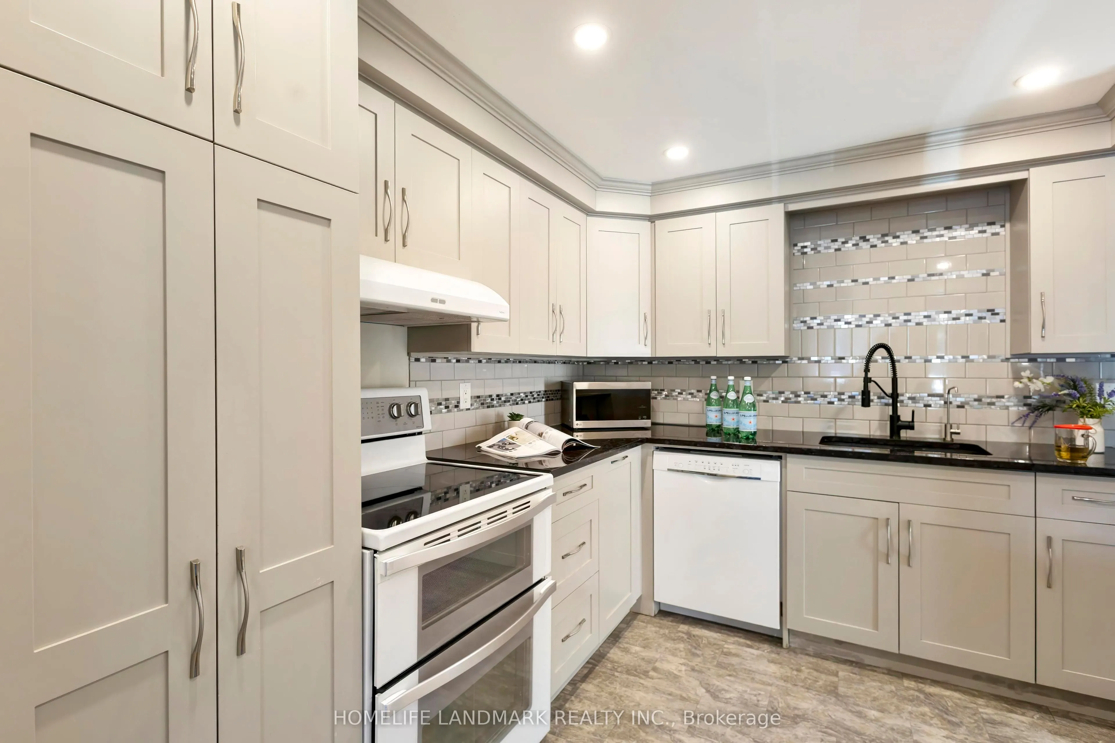 475 BEECHWOOD Drive #4