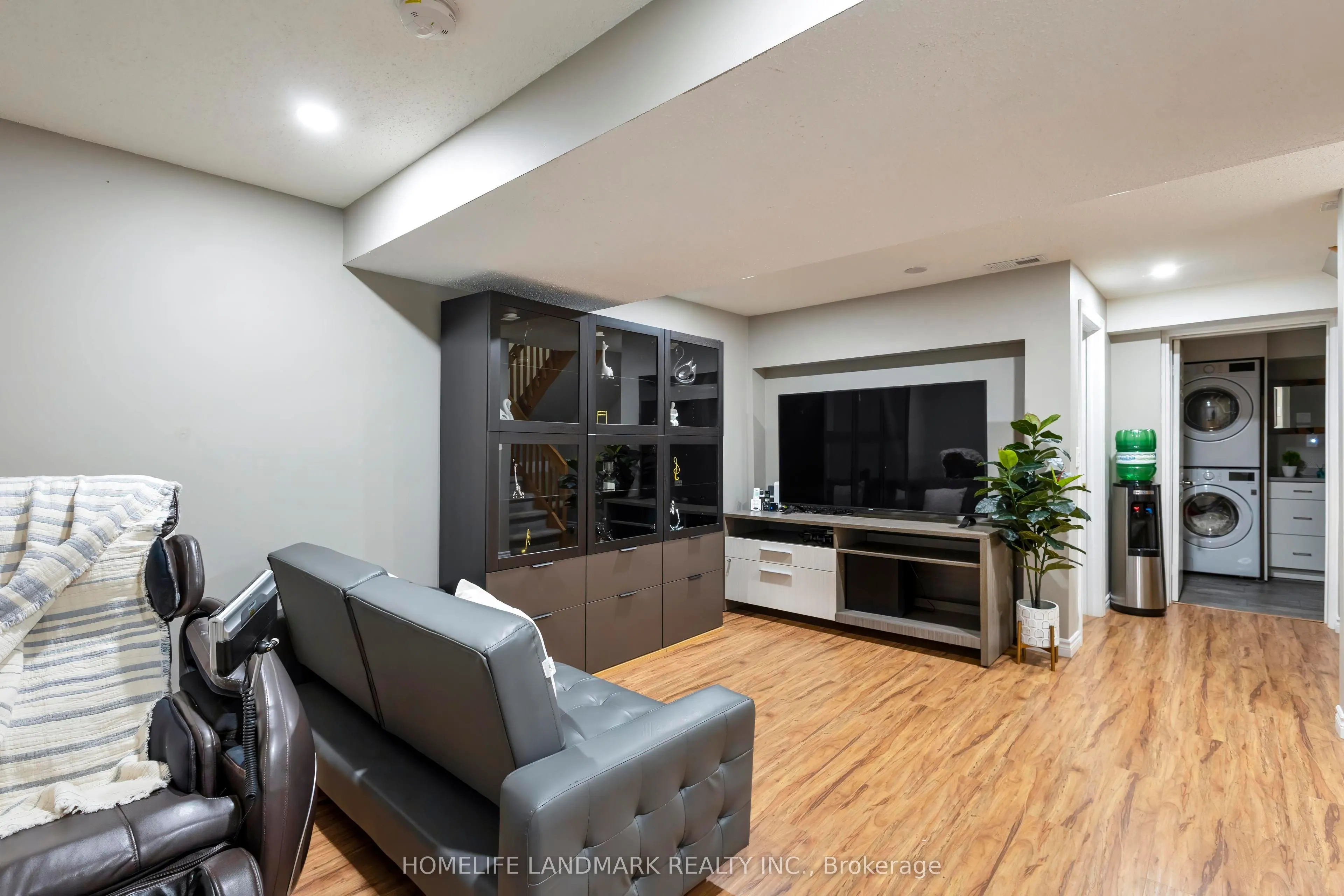 475 BEECHWOOD Drive #4