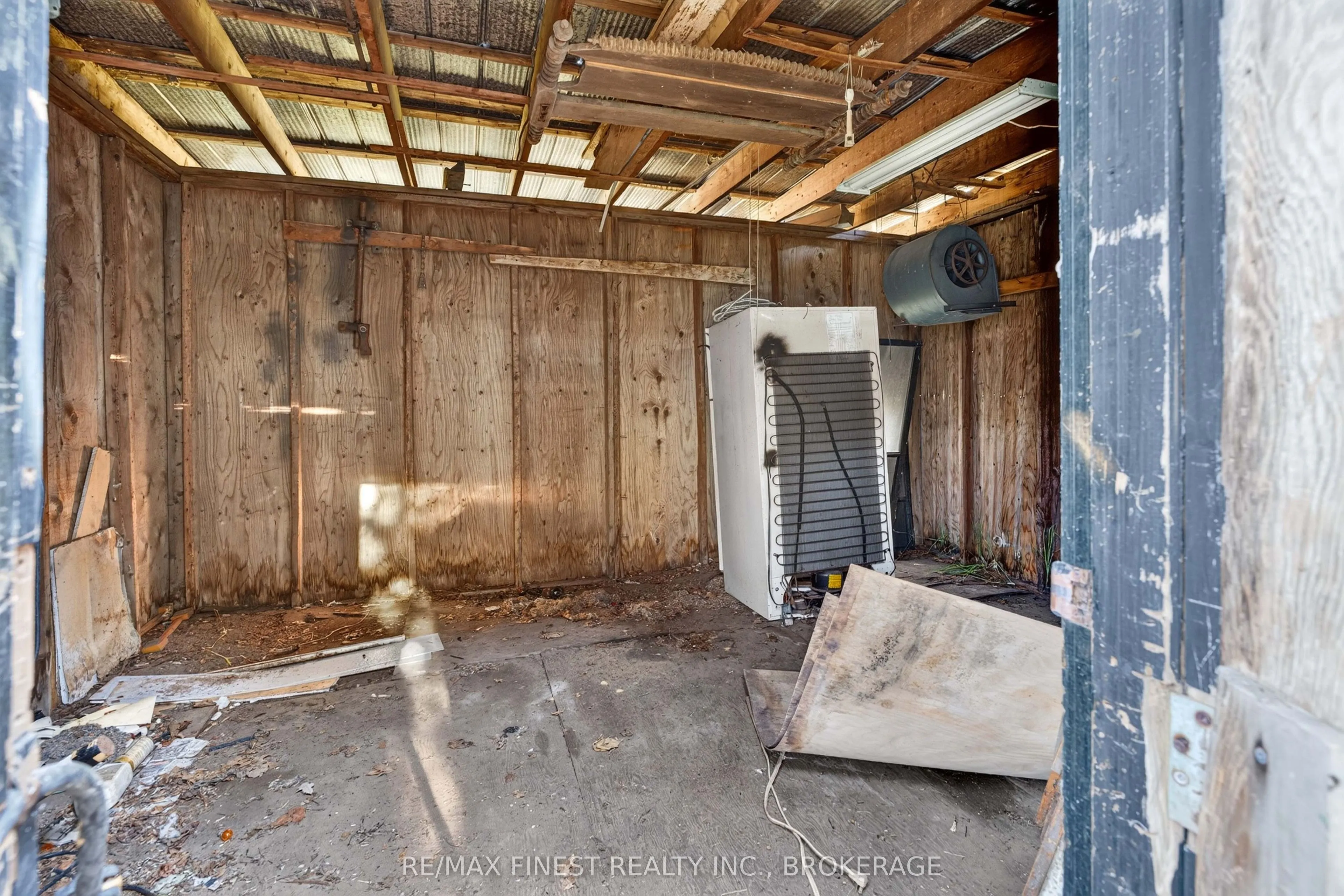 1045 Middle Road