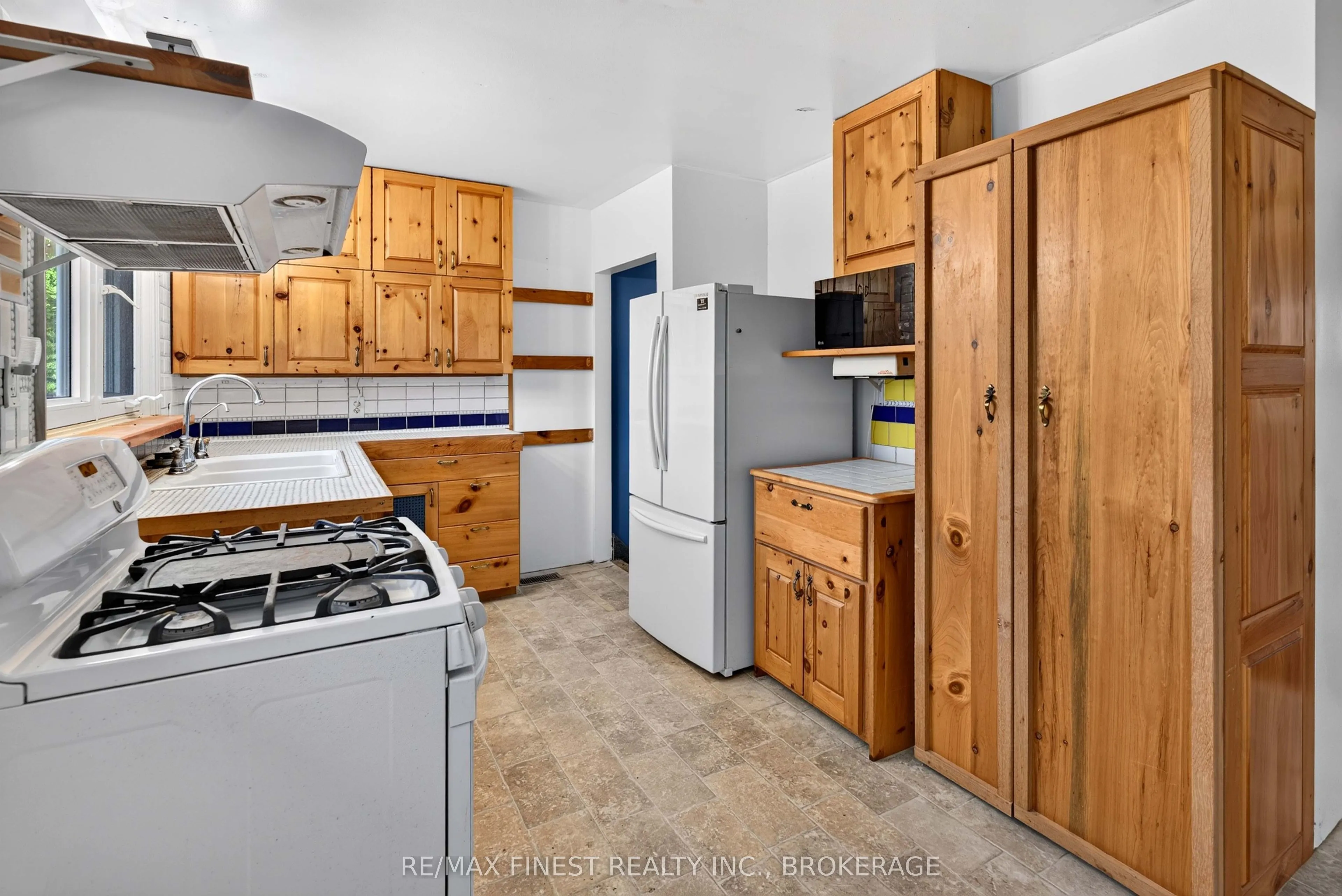 1045 Middle Road