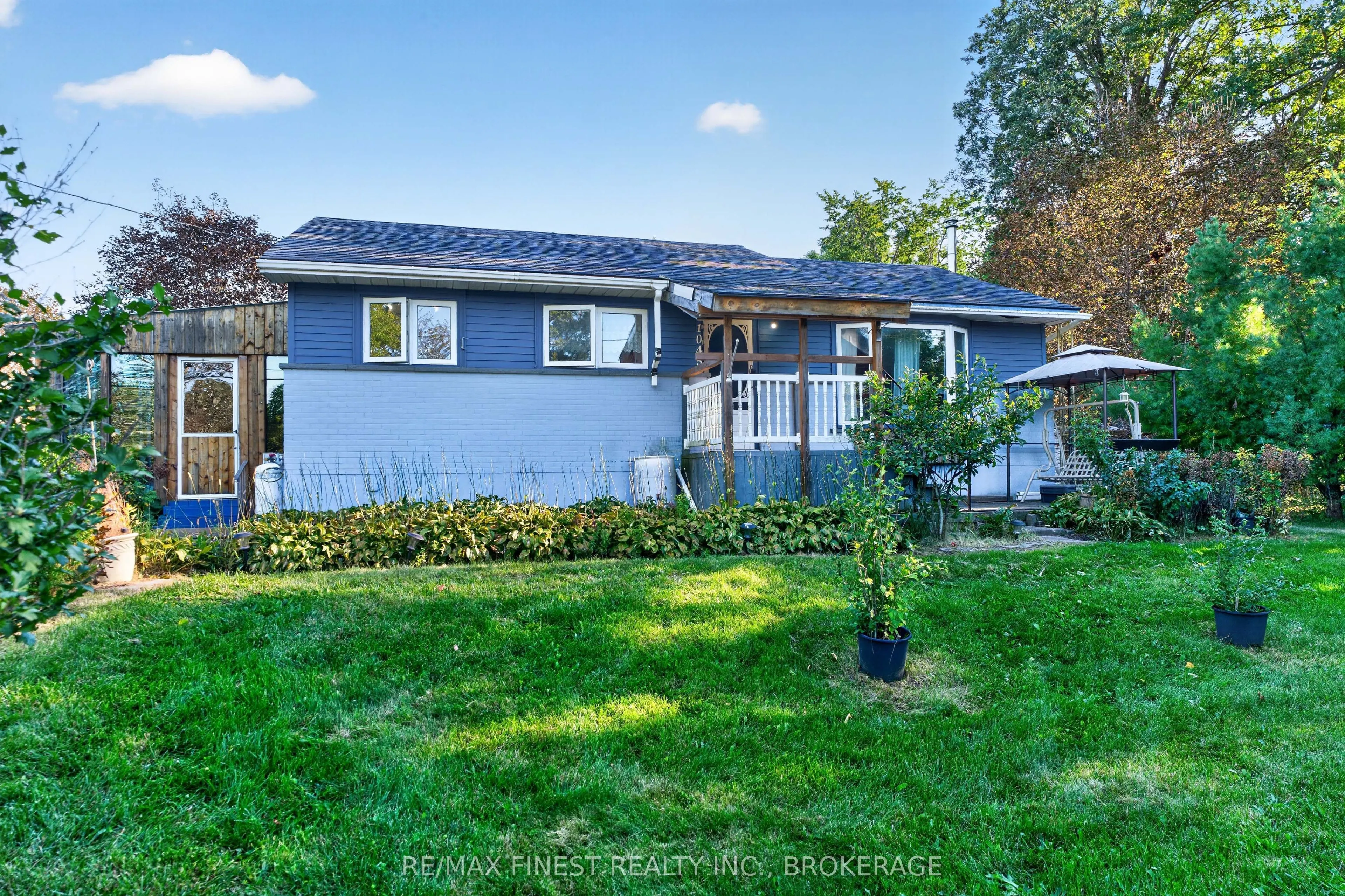 1045 Middle Road