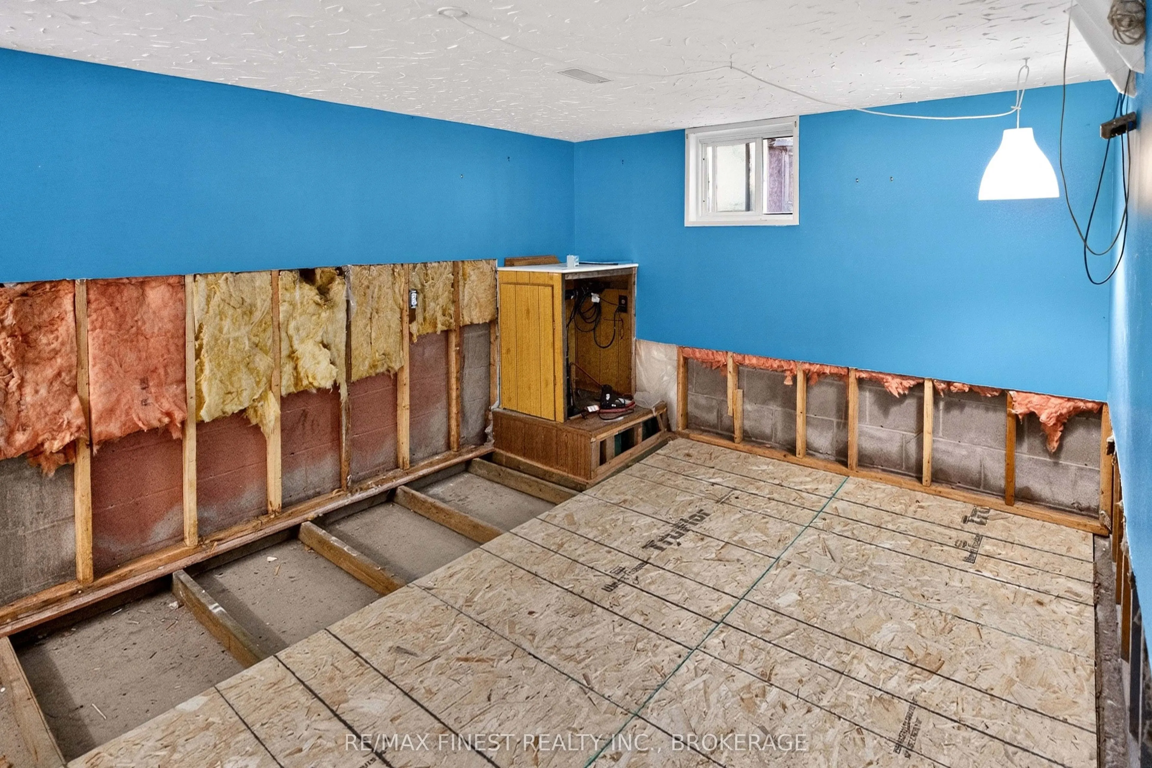 1045 Middle Road