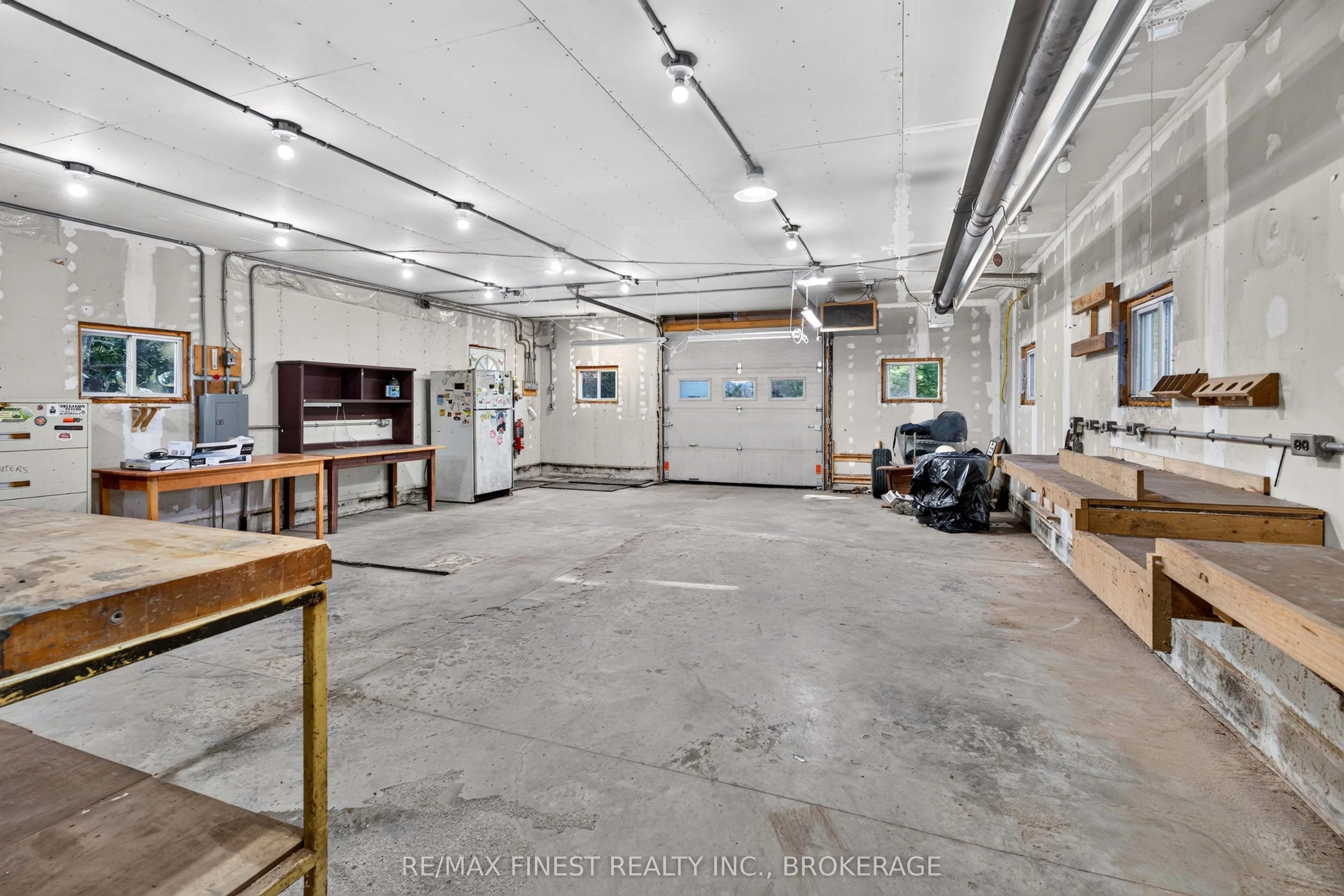 1045 Middle Road