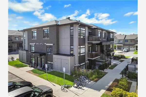 310 Tulum Crescent #J