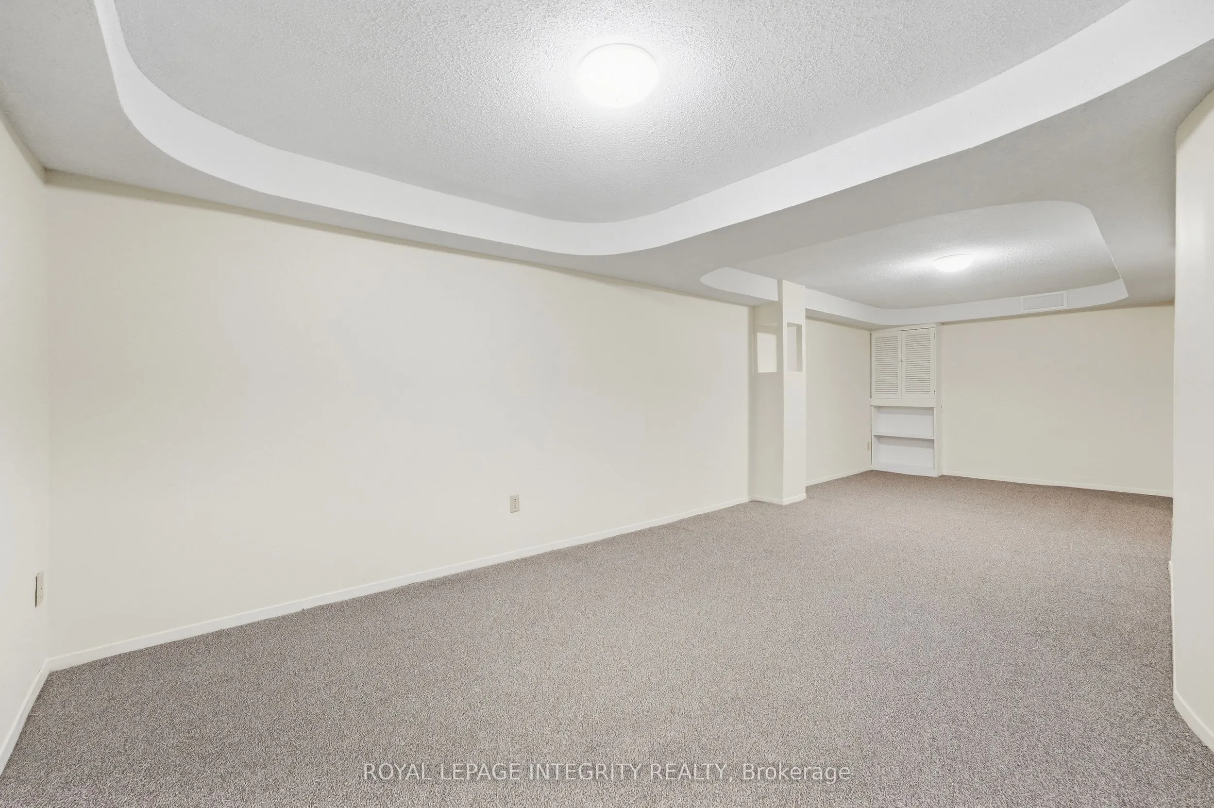 909 Lawnsberry Drive