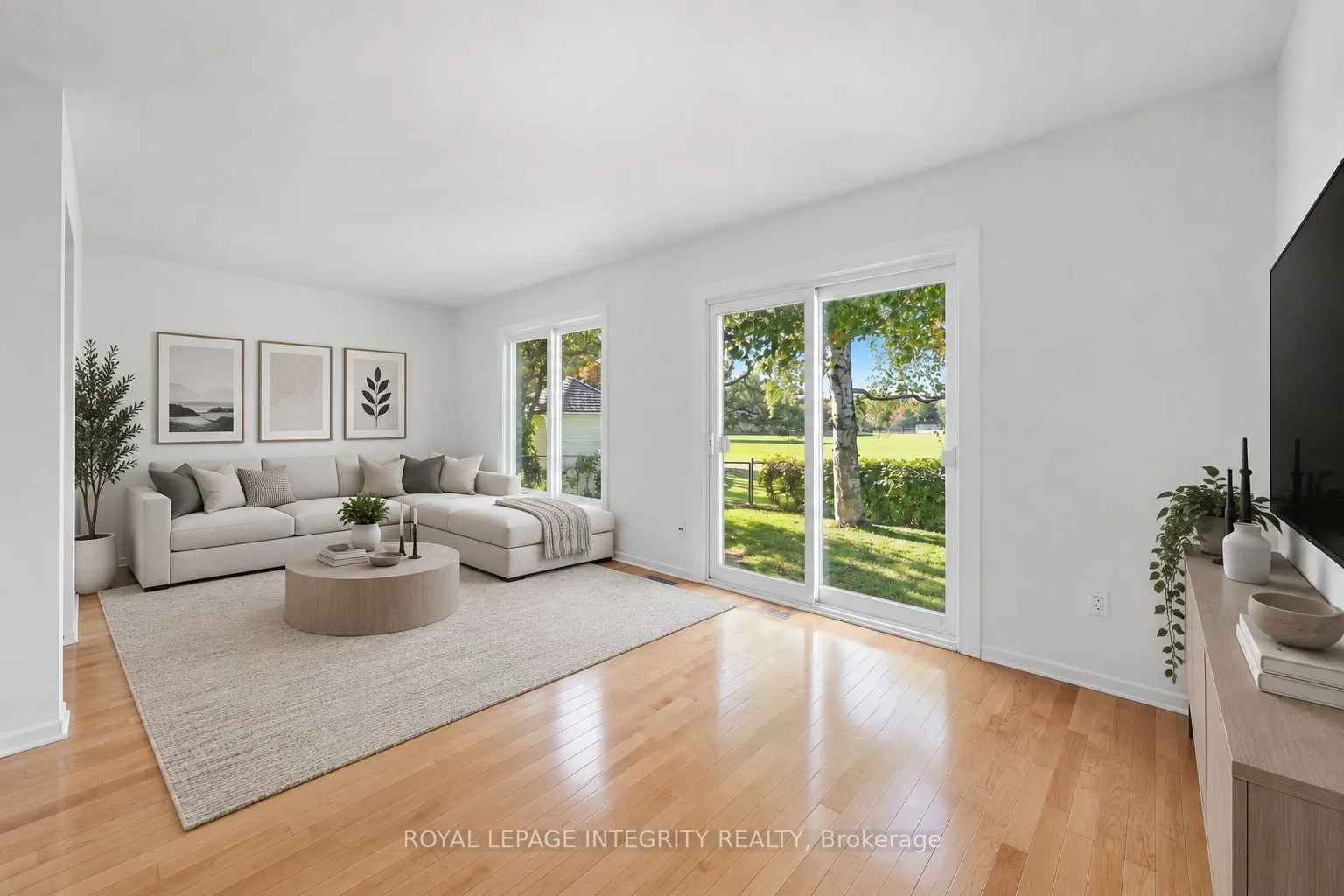 909 Lawnsberry Drive