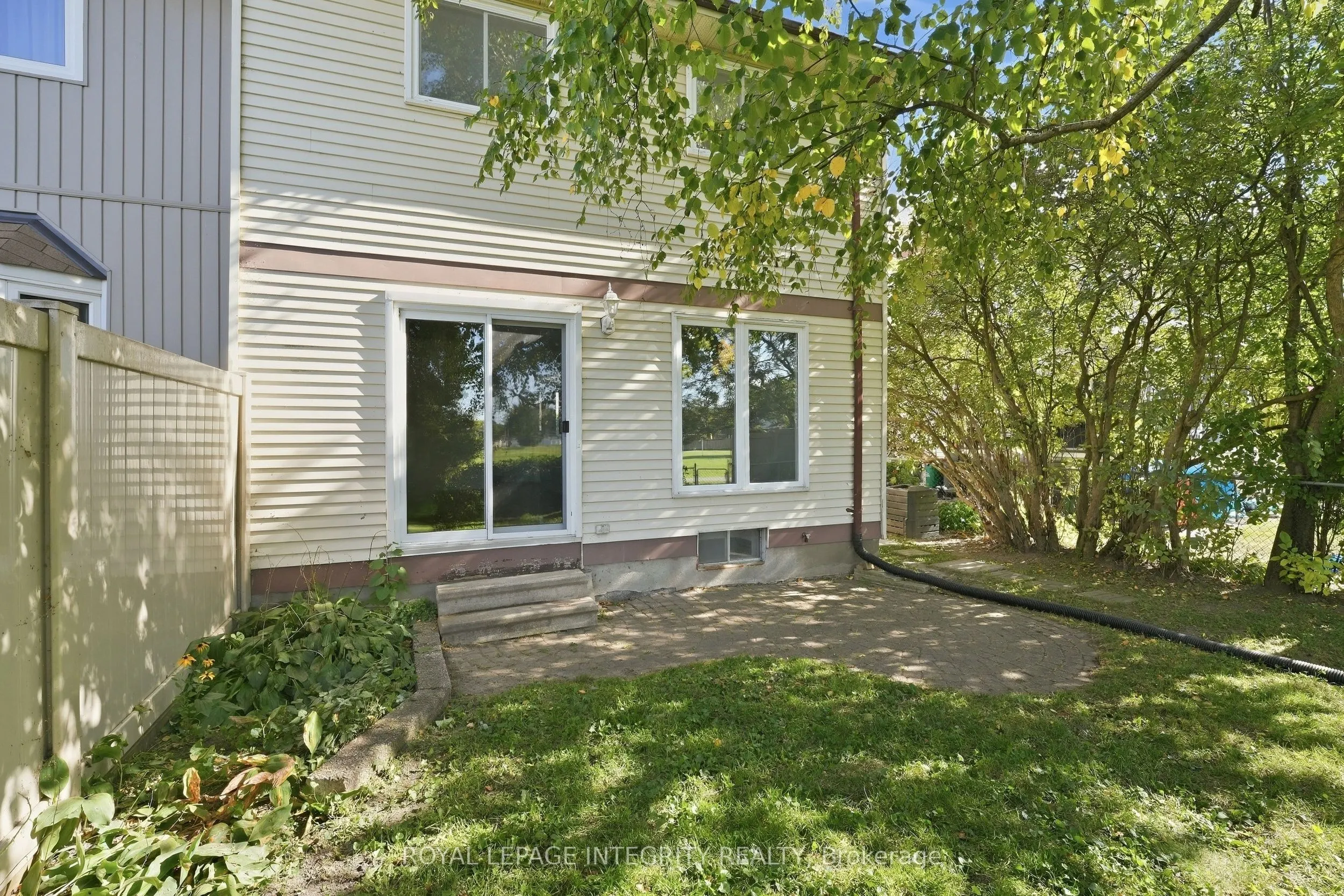 909 Lawnsberry Drive