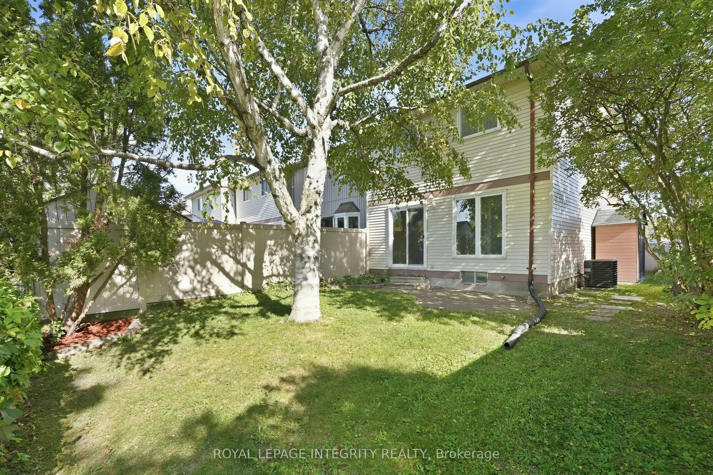 909 Lawnsberry Drive