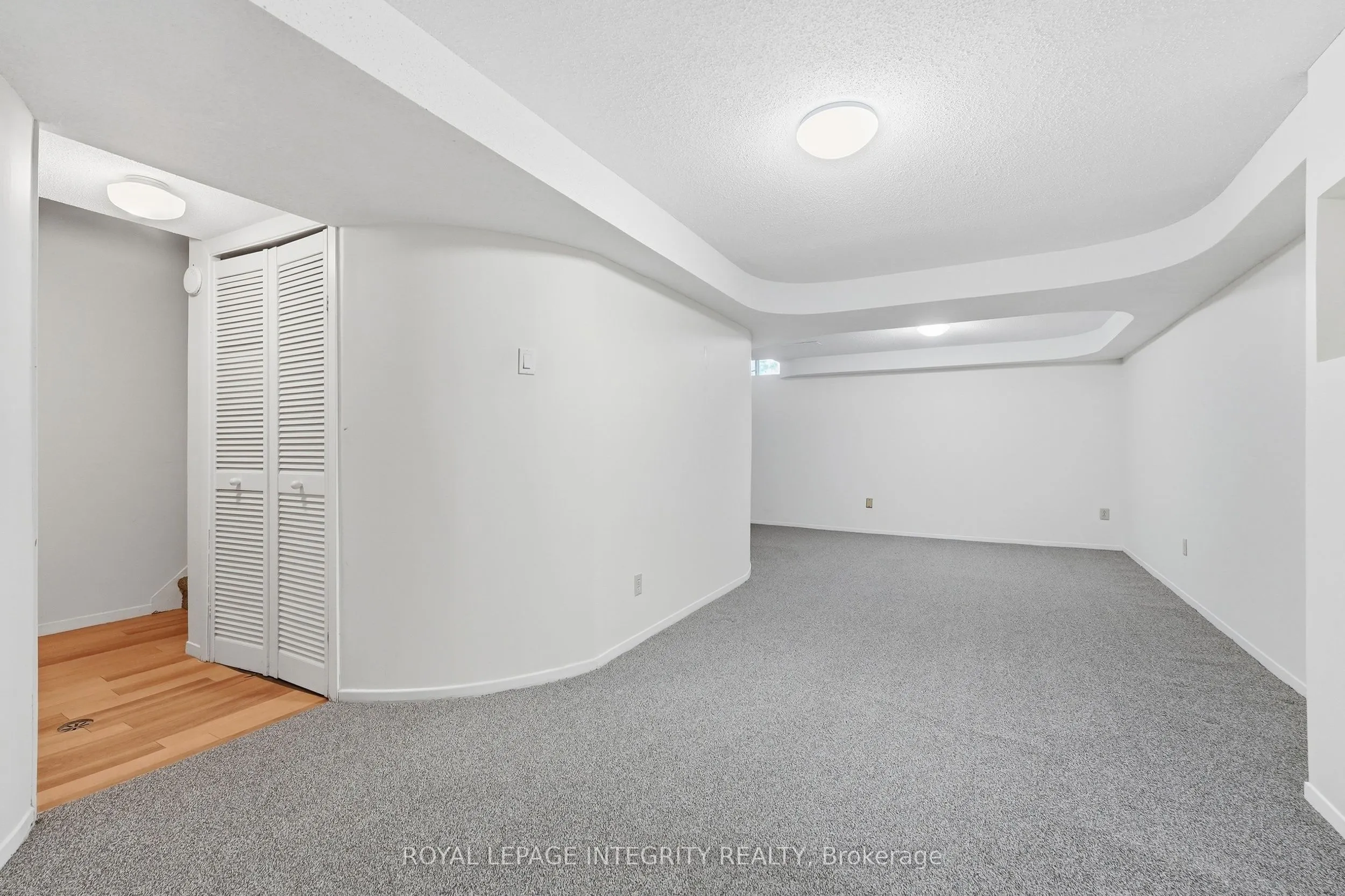 909 Lawnsberry Drive