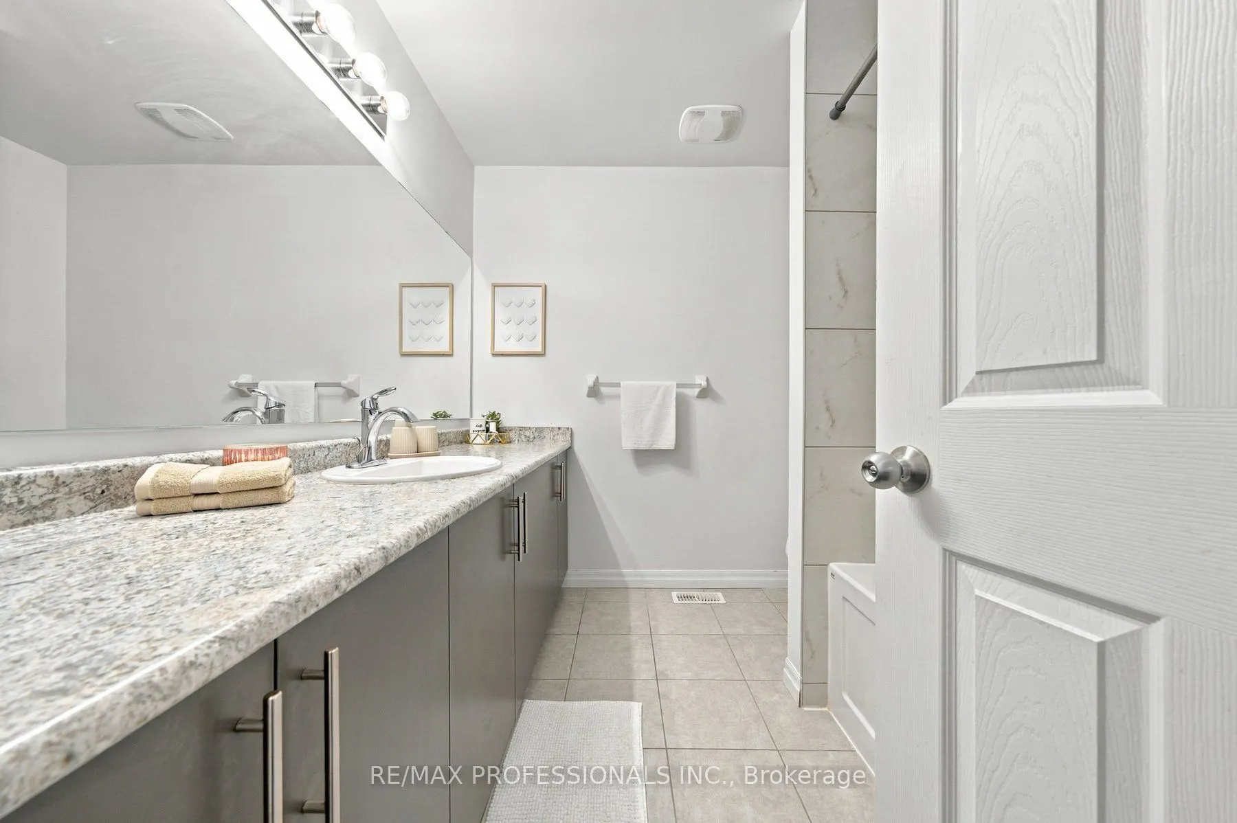 135 Hardcastle Drive #31