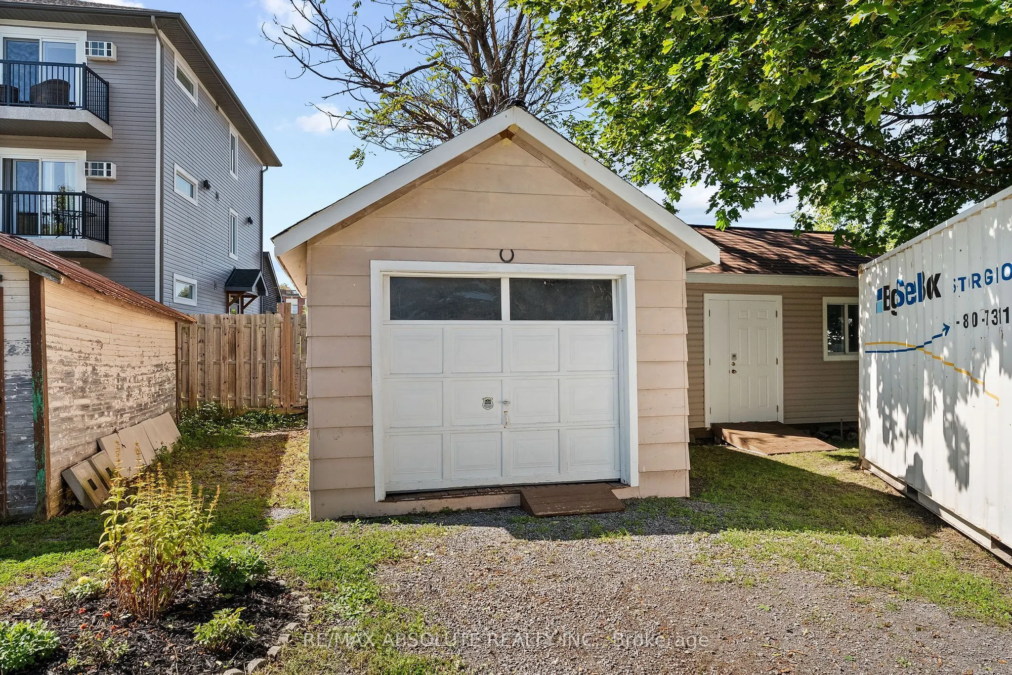 150 McGonigal Street W