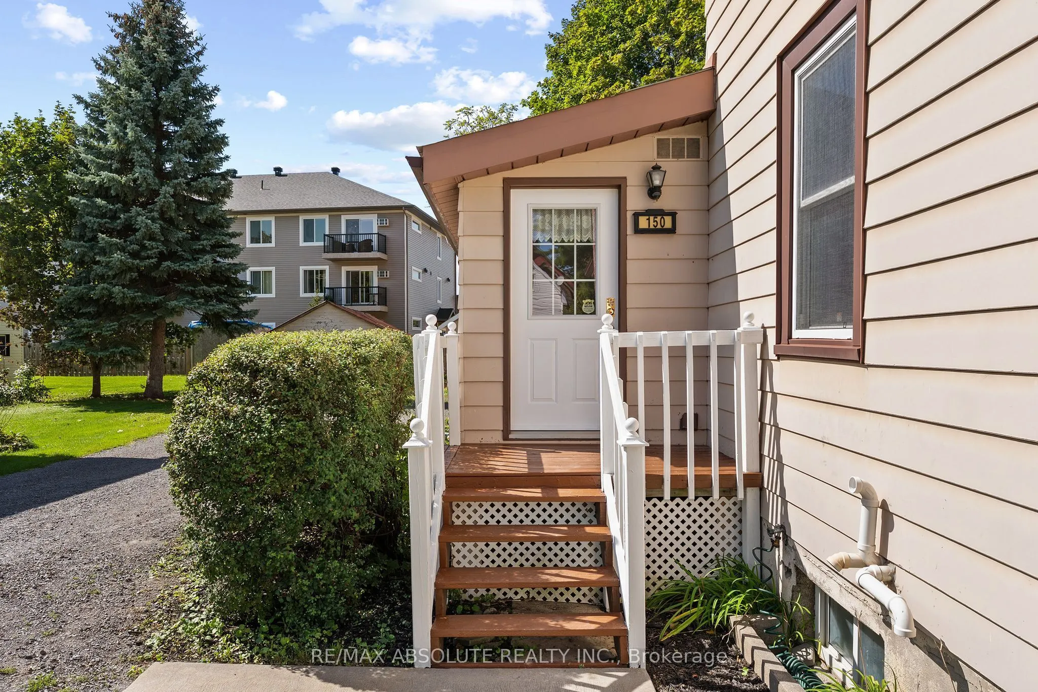 150 McGonigal Street W