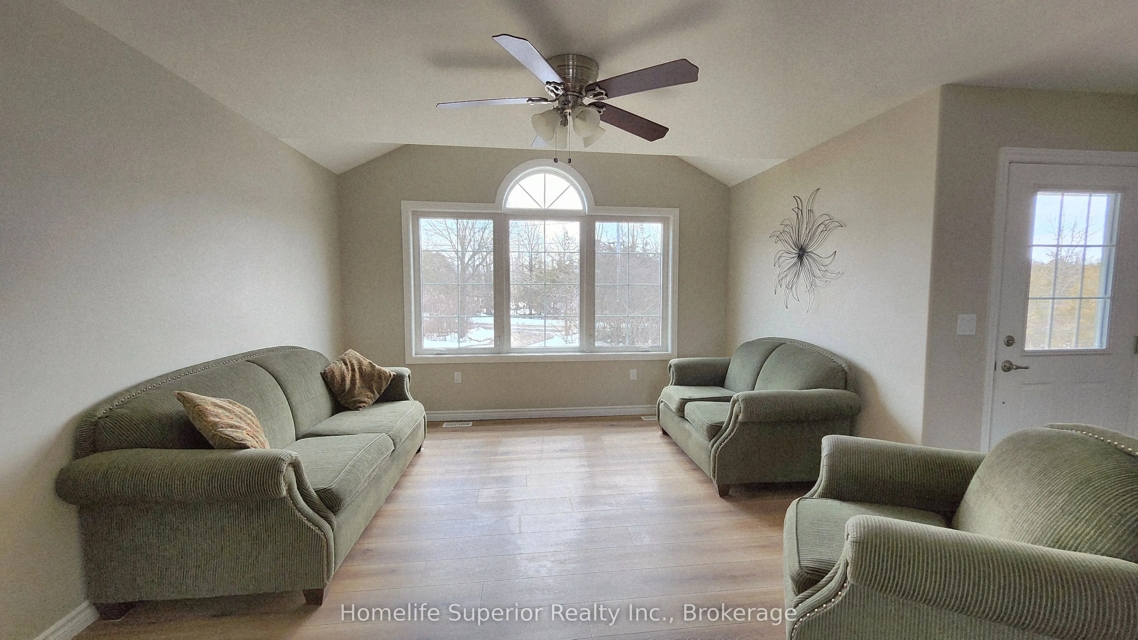 307 Tracey Road
