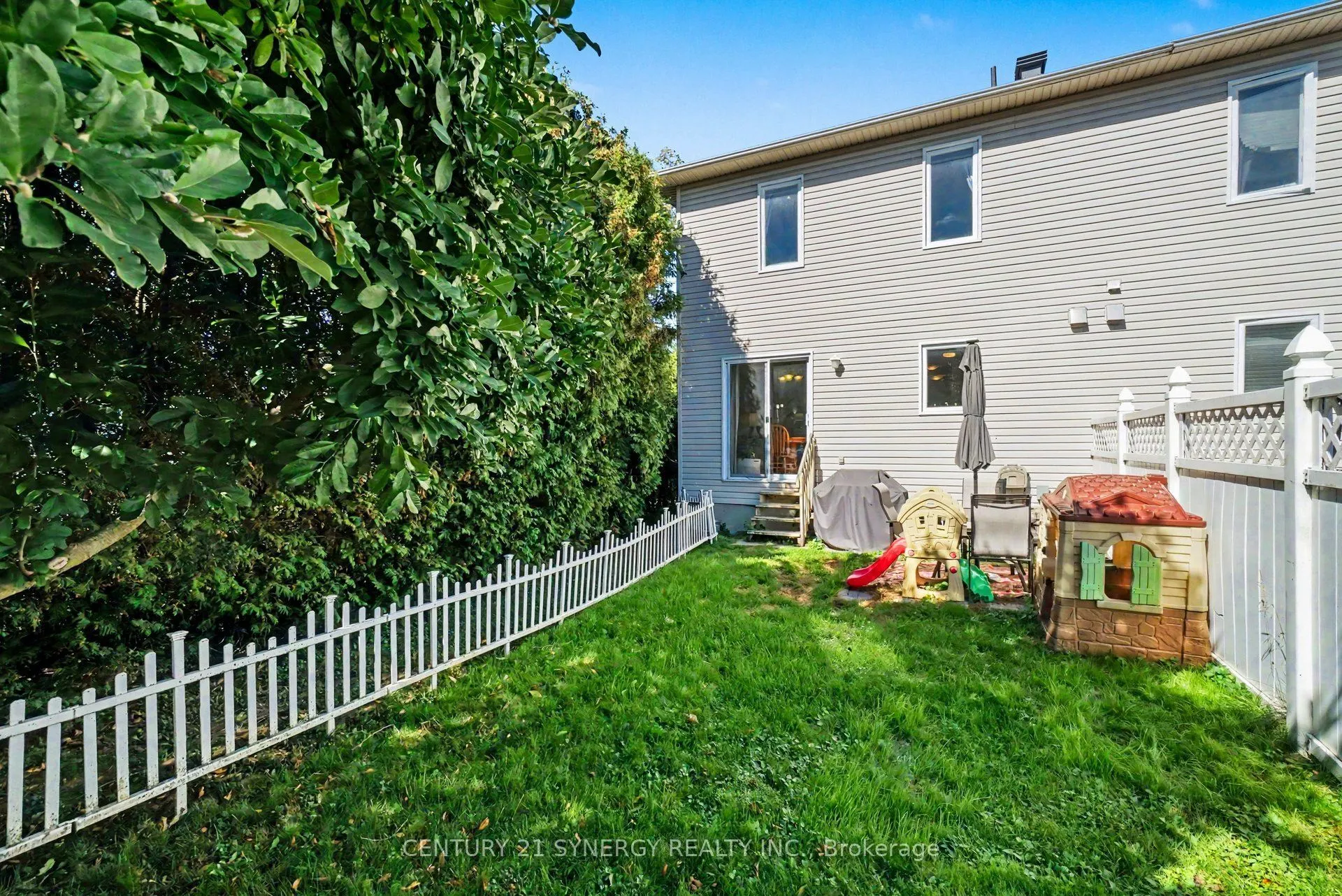 63 Lafleche Boulevard