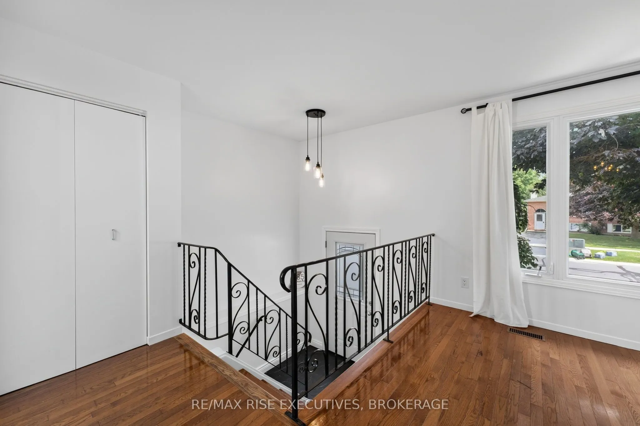 385 Melanie Avenue