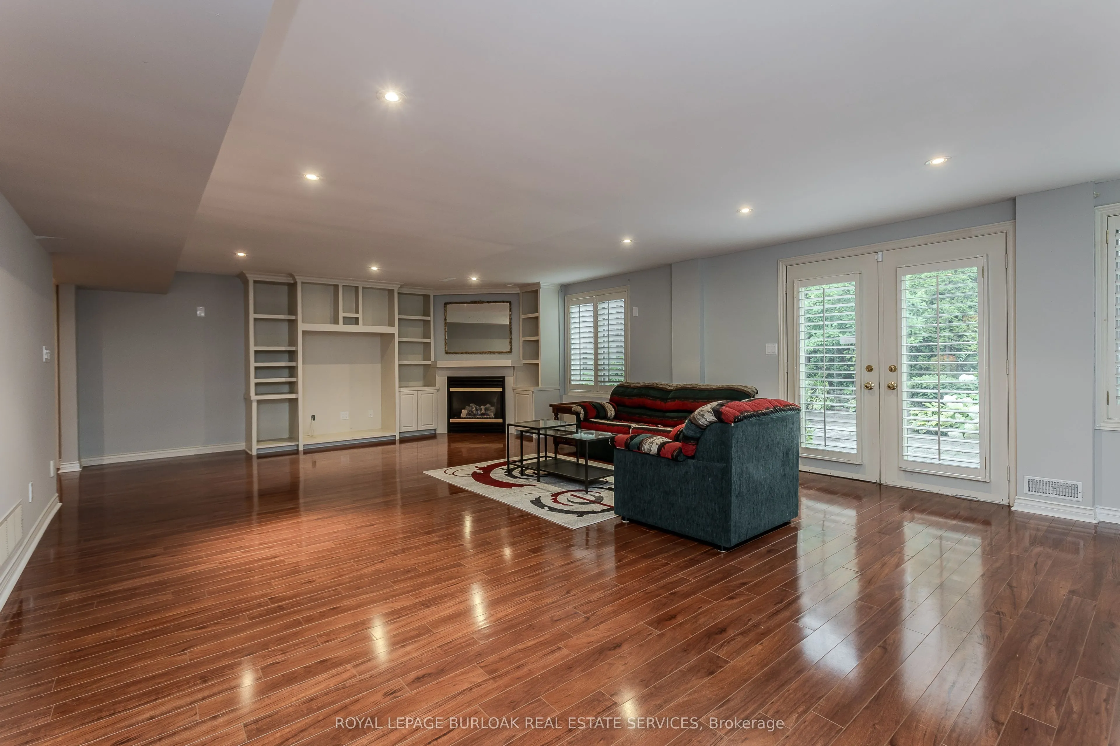 54 Waterwheel Crescent