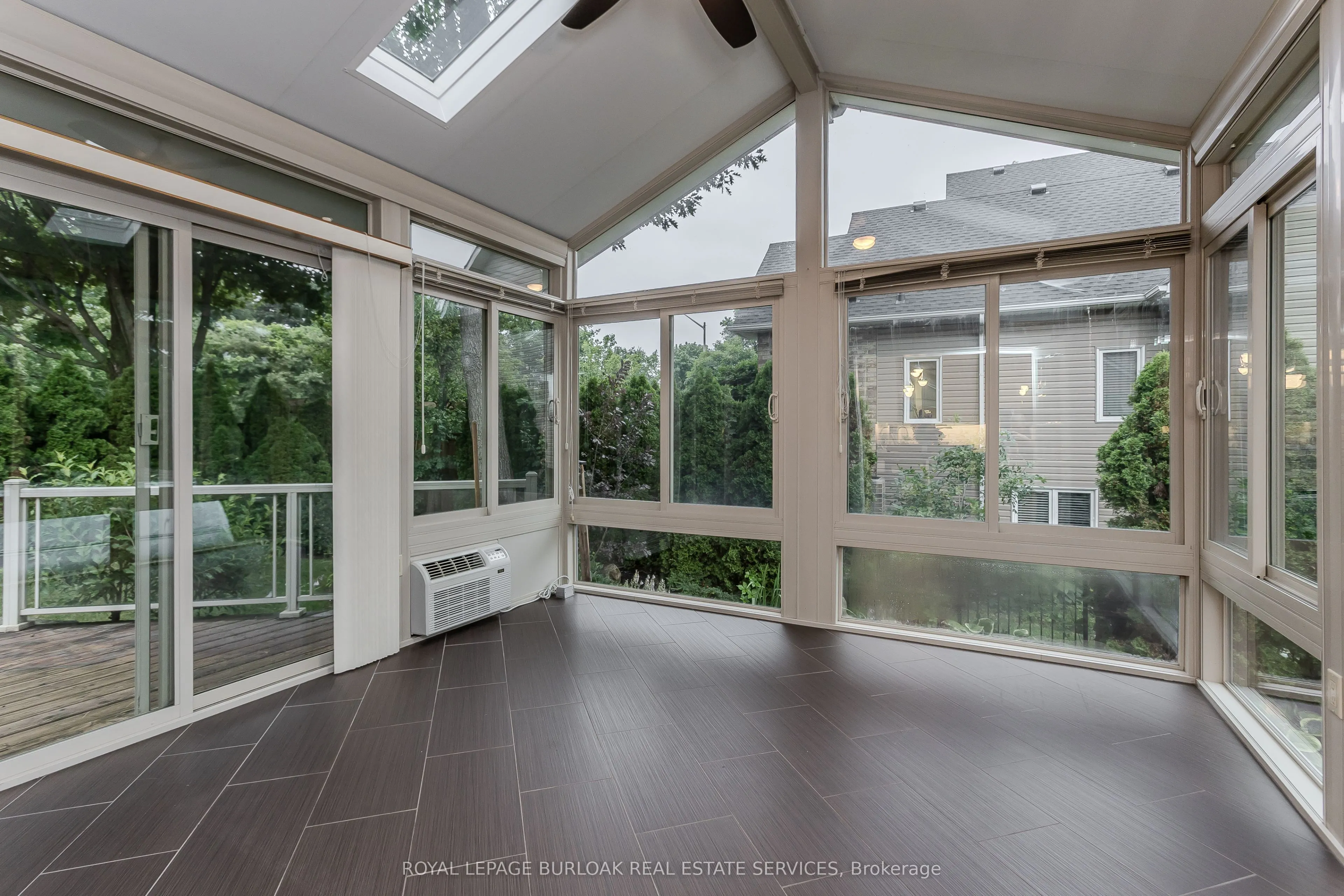 54 Waterwheel Crescent