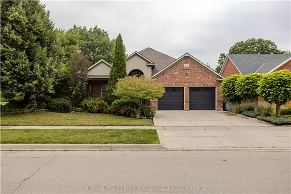54 Waterwheel Crescent