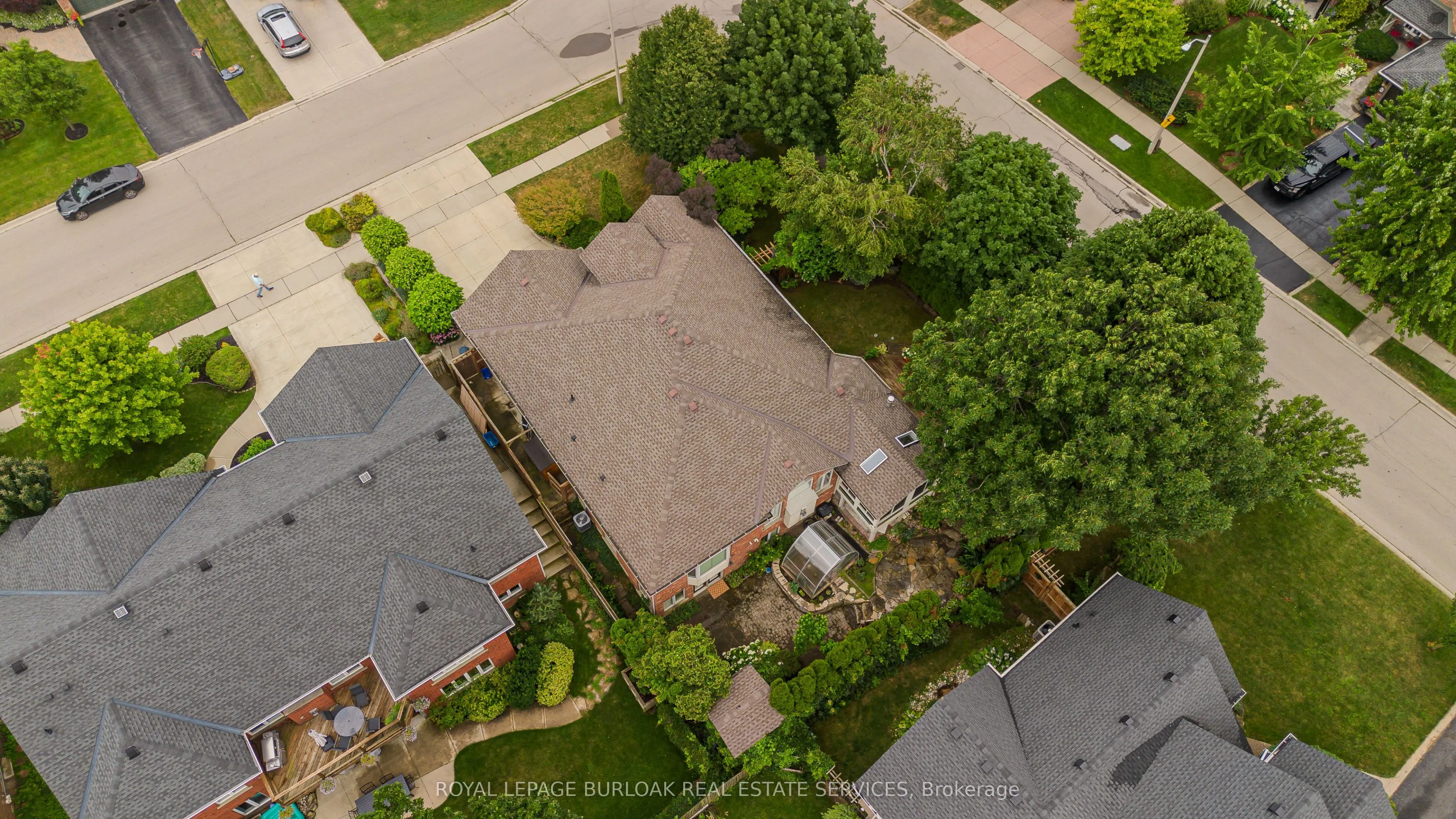 54 Waterwheel Crescent