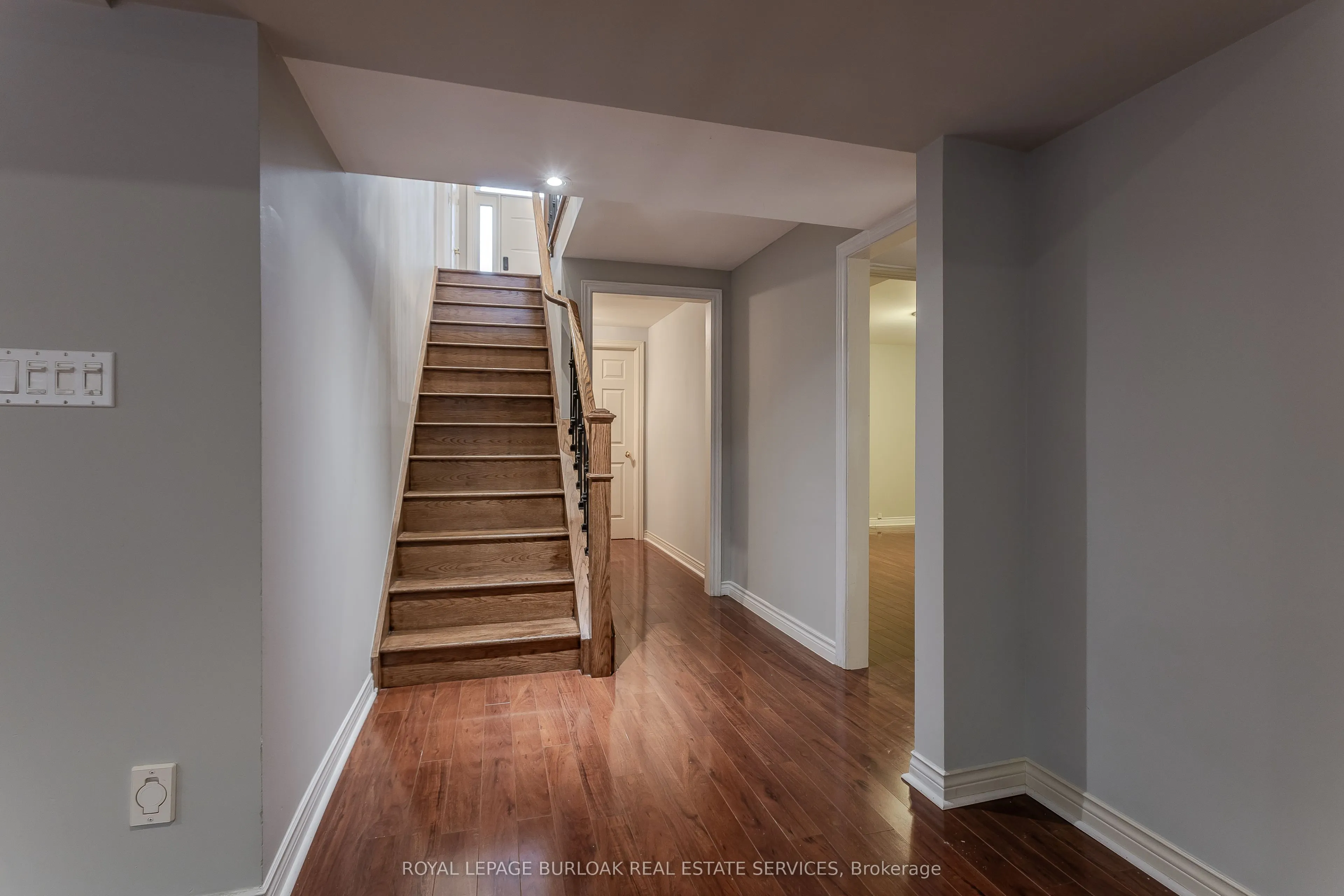 54 Waterwheel Crescent