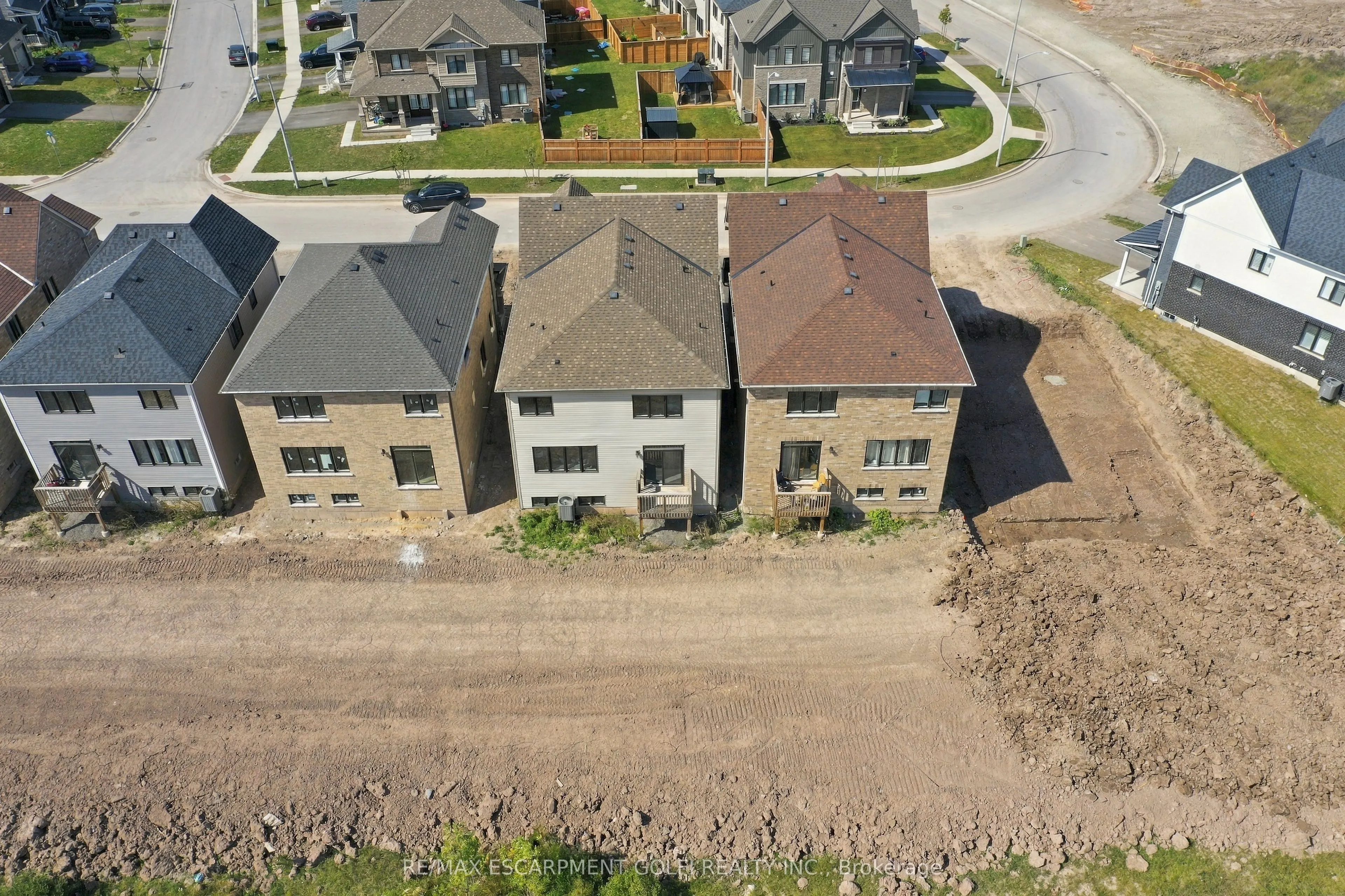 166 Aviron Crescent