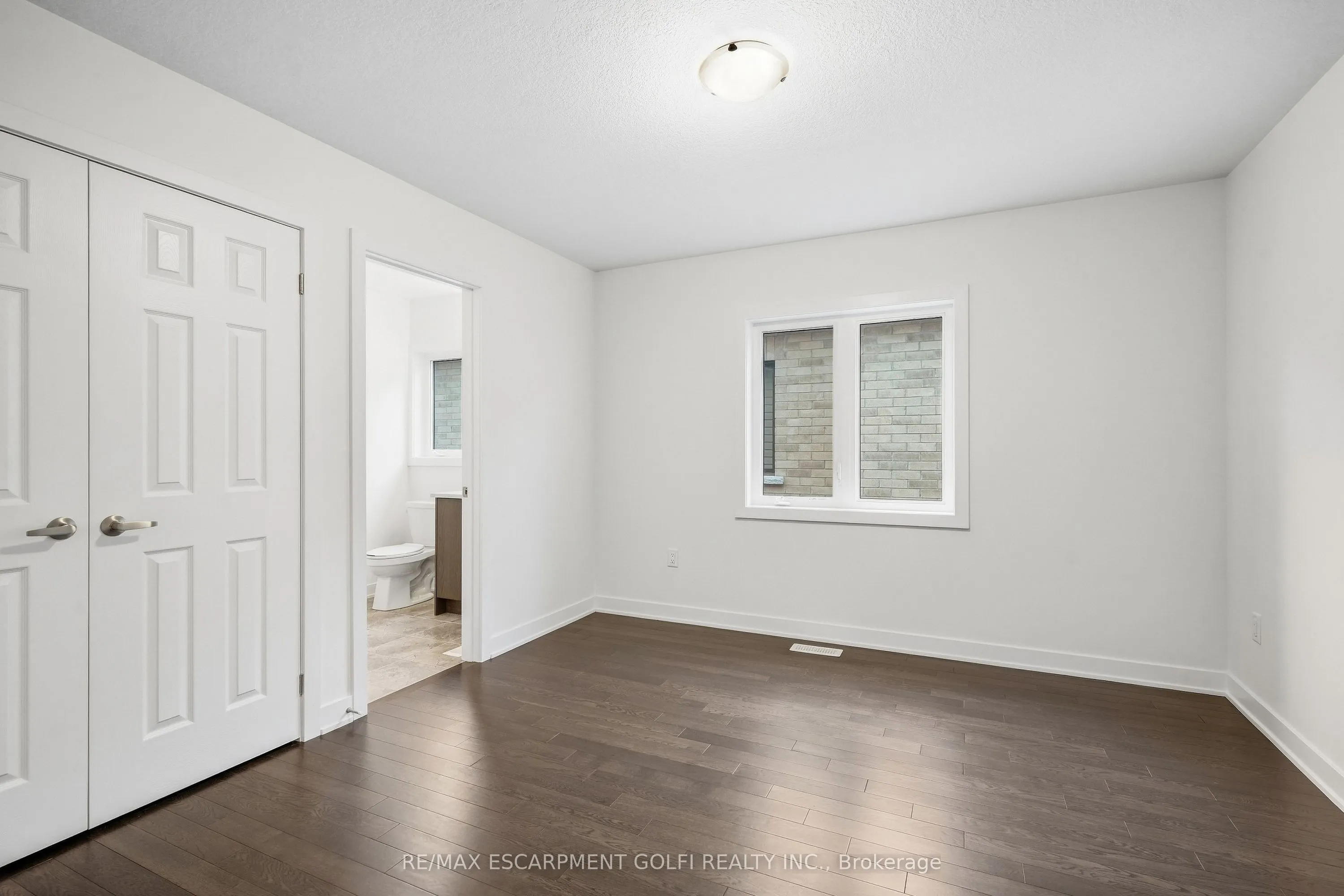 166 Aviron Crescent