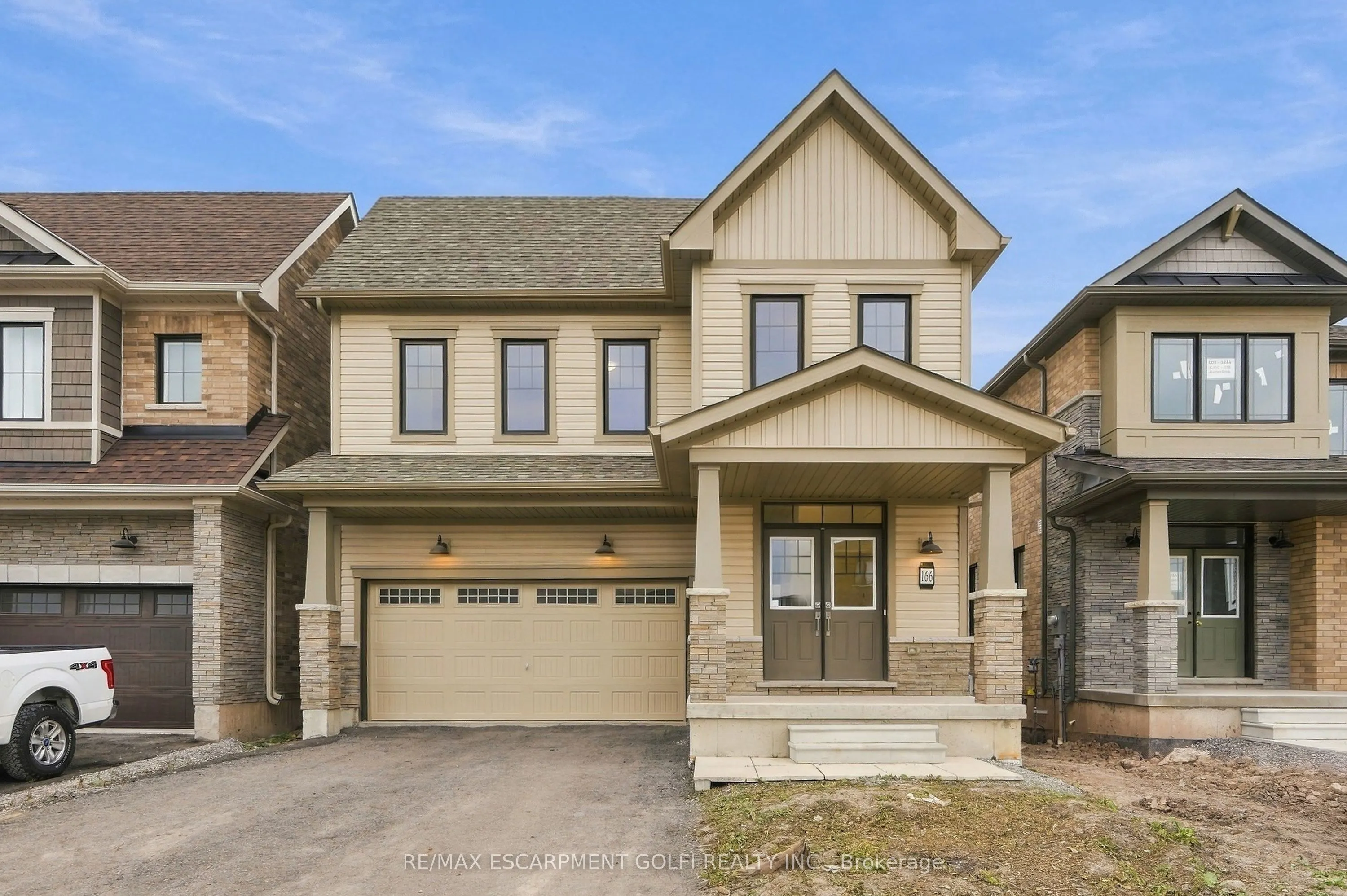 166 Aviron Crescent