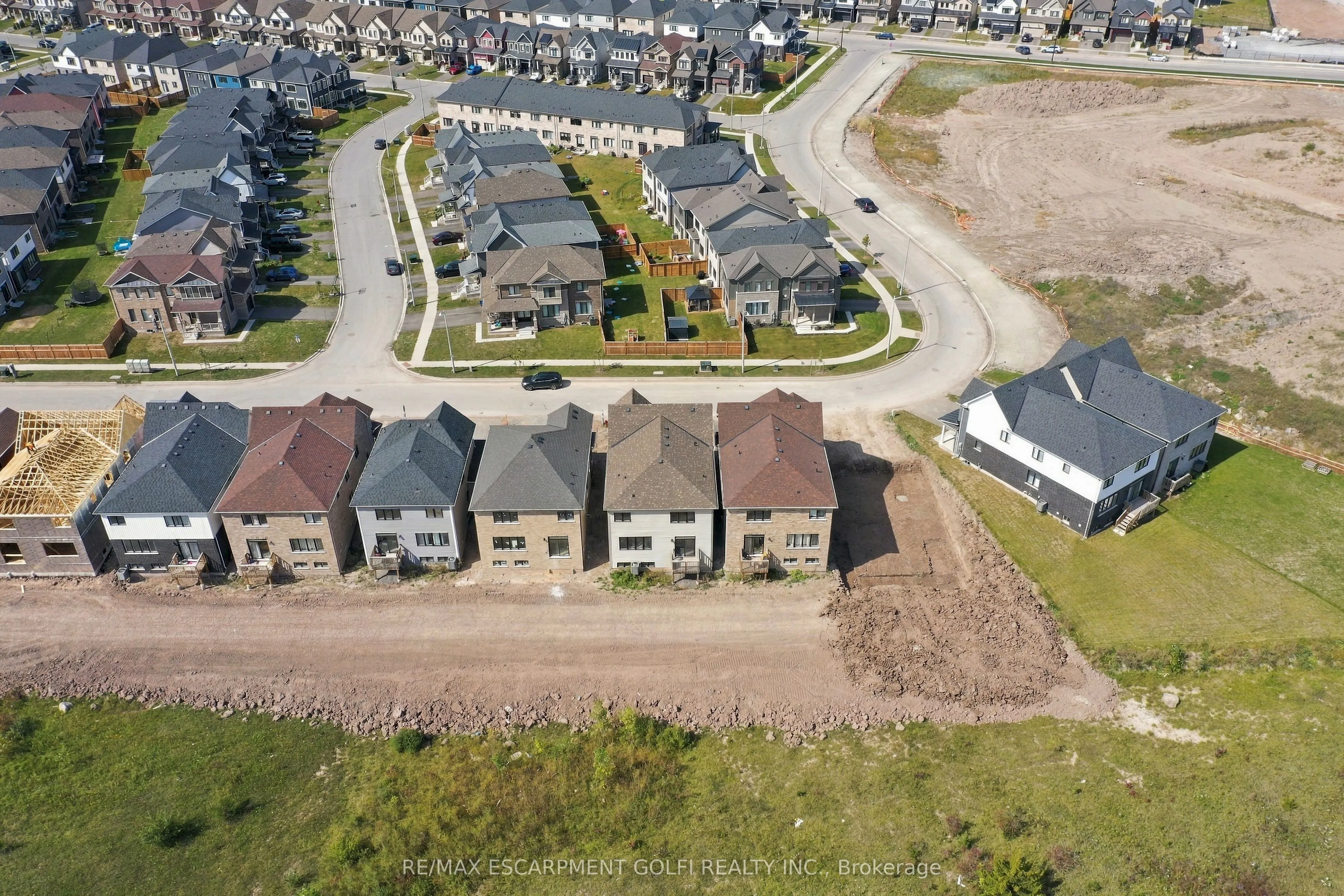 166 Aviron Crescent