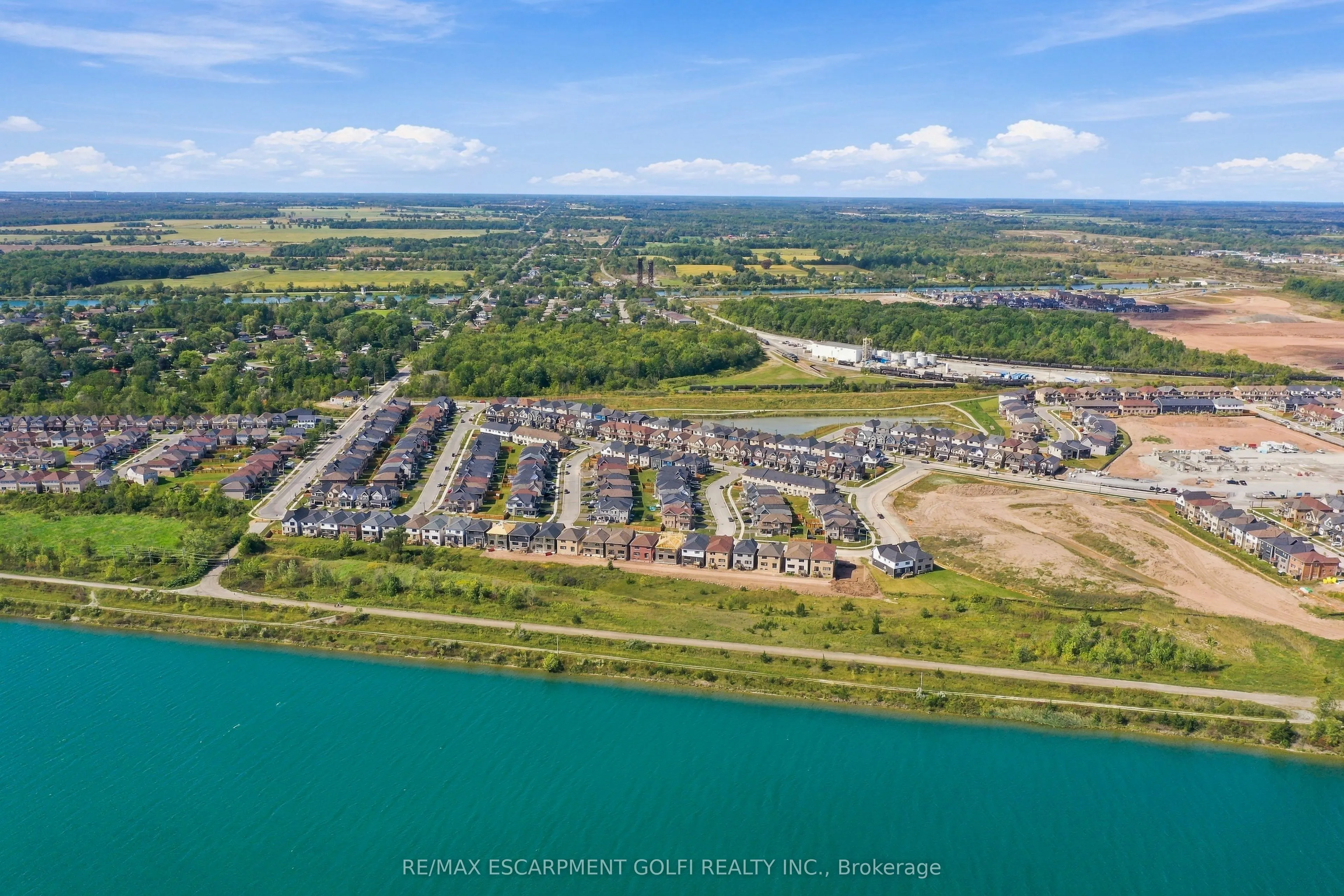 166 Aviron Crescent