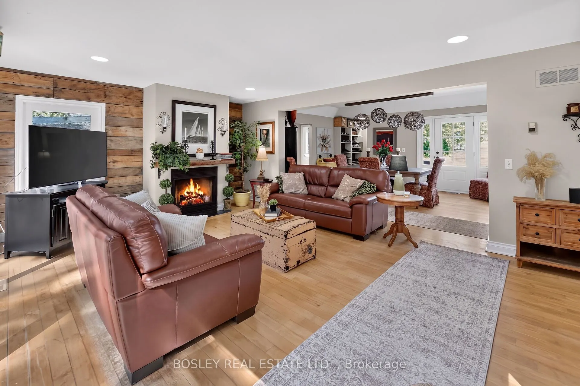 299 Cherry Hill Boulevard S