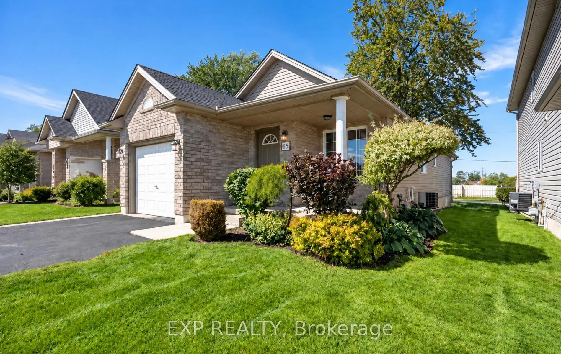 65 Kerr Crescent