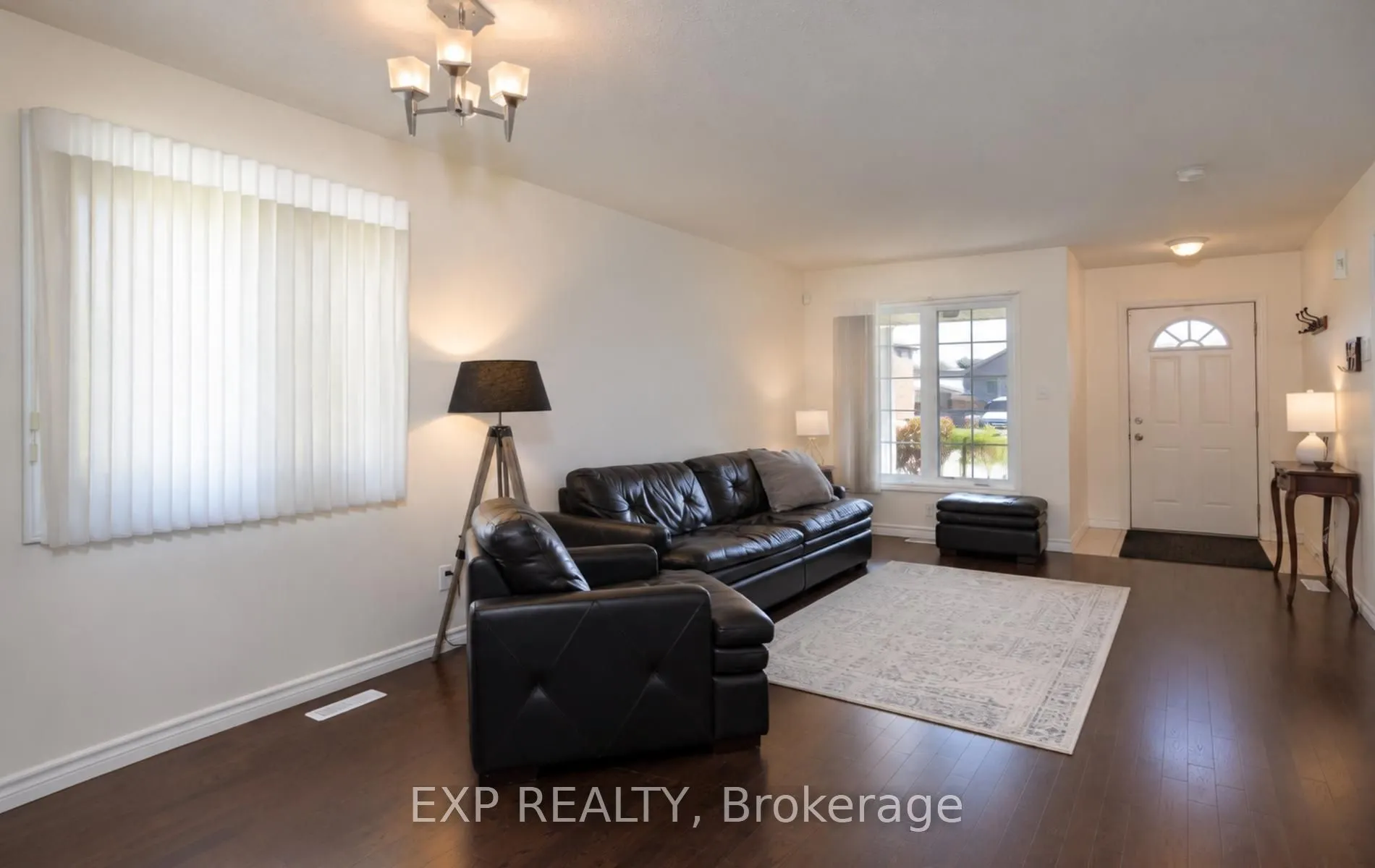 65 Kerr Crescent