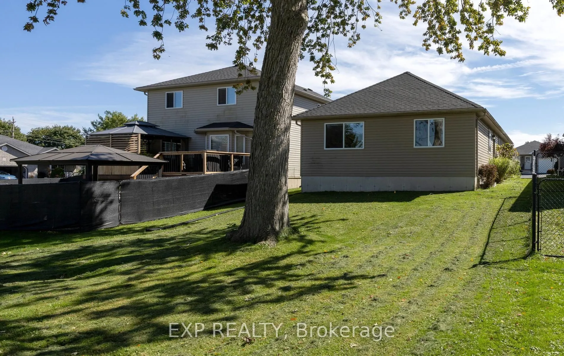 65 Kerr Crescent