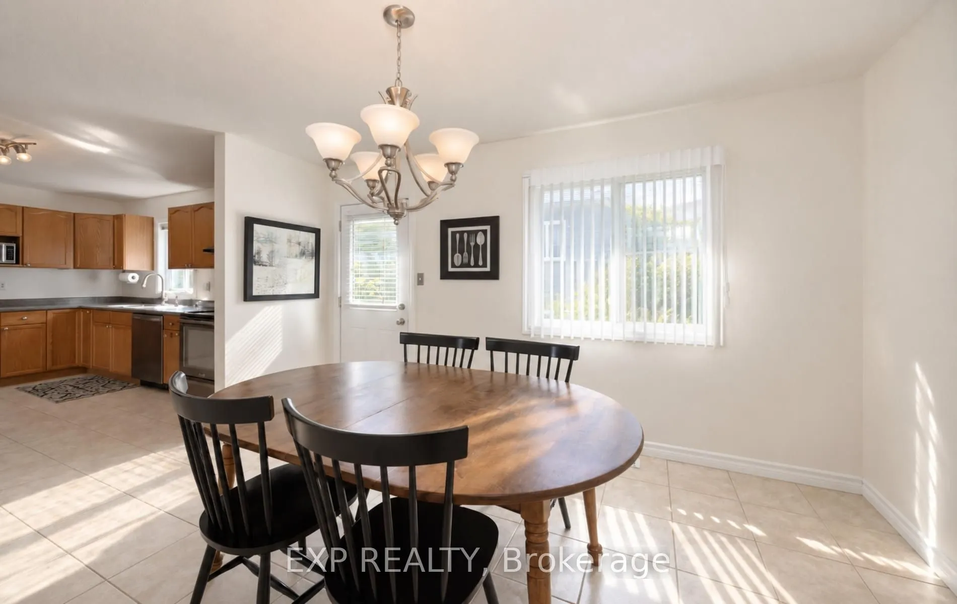 65 Kerr Crescent