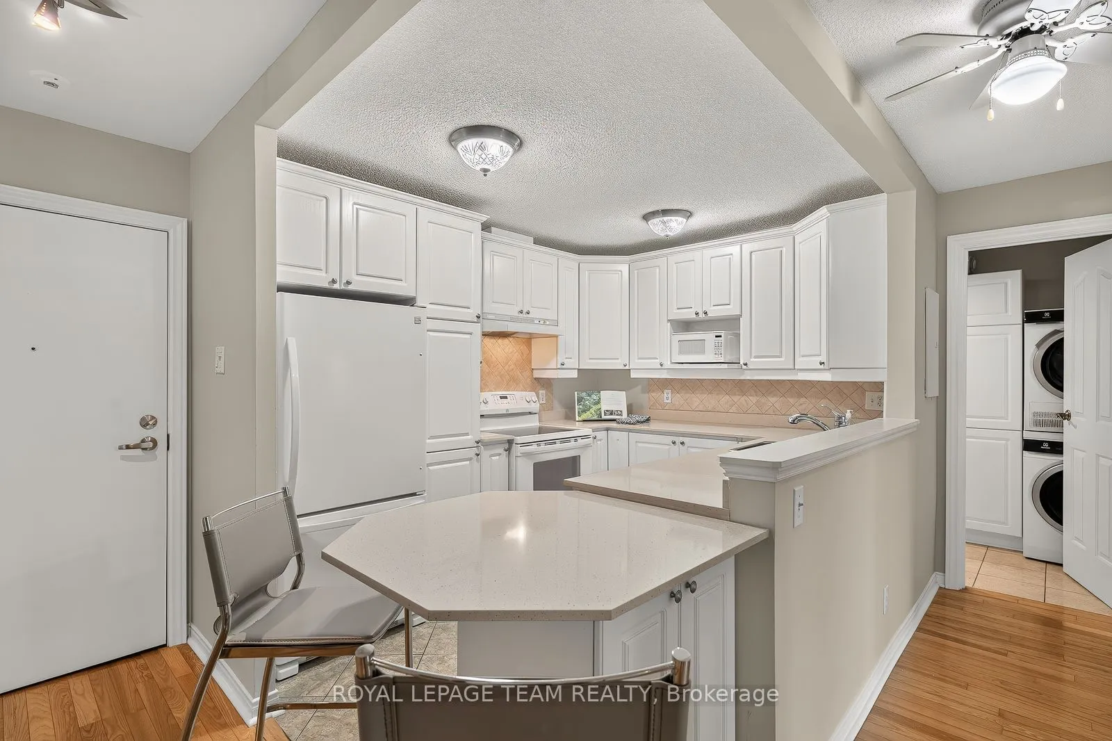 40 Landry Street #409