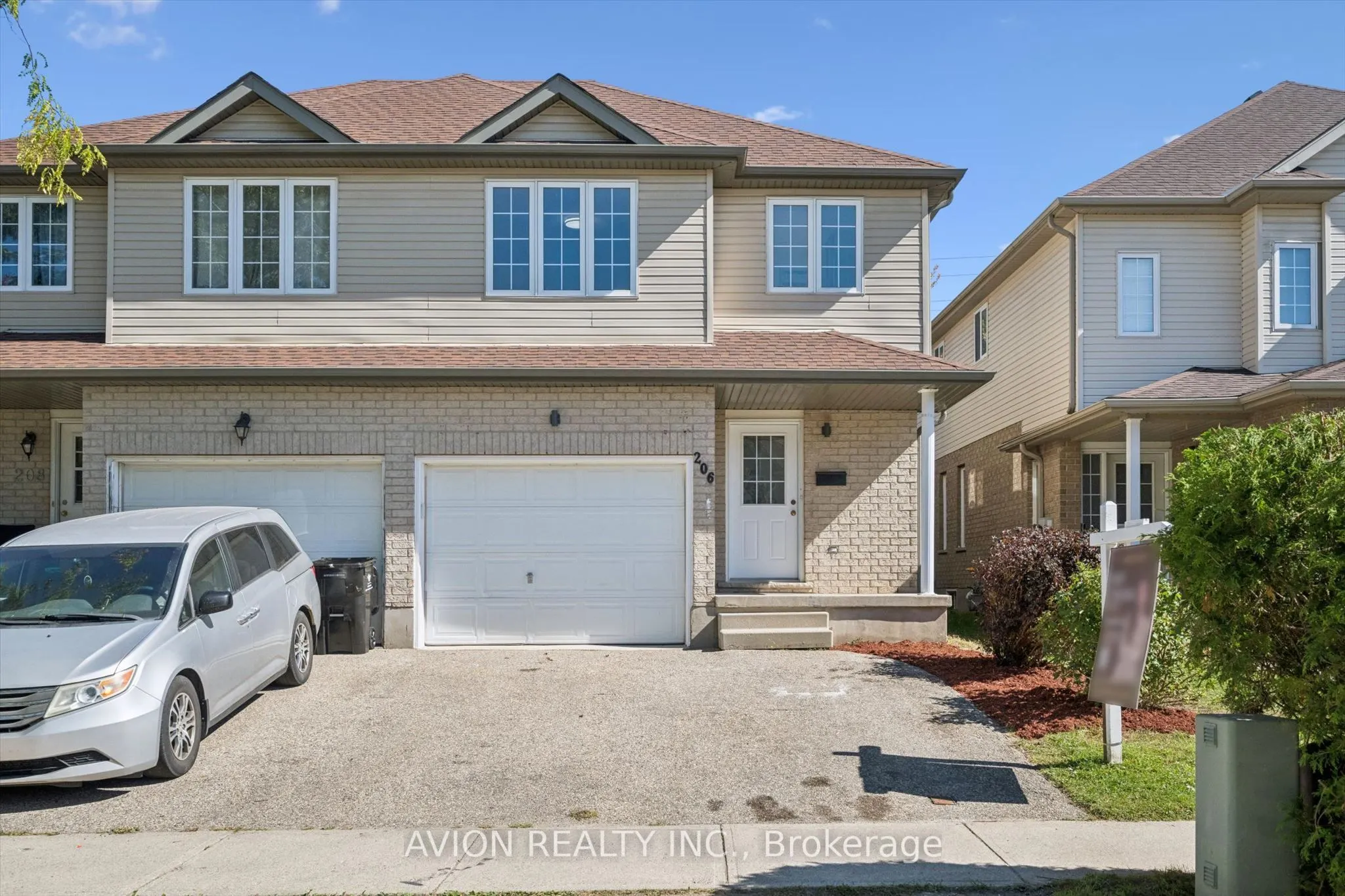 206 Buttercup Court