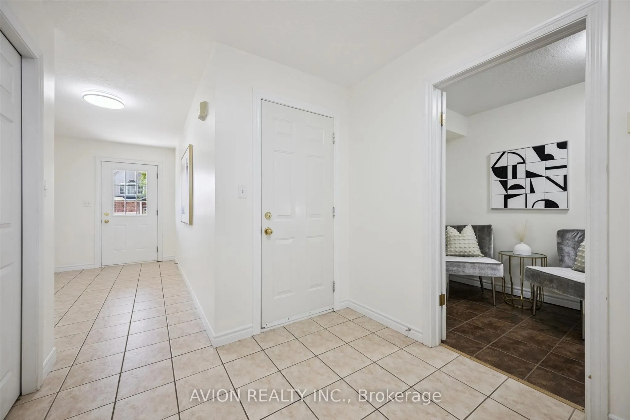 206 Buttercup Court