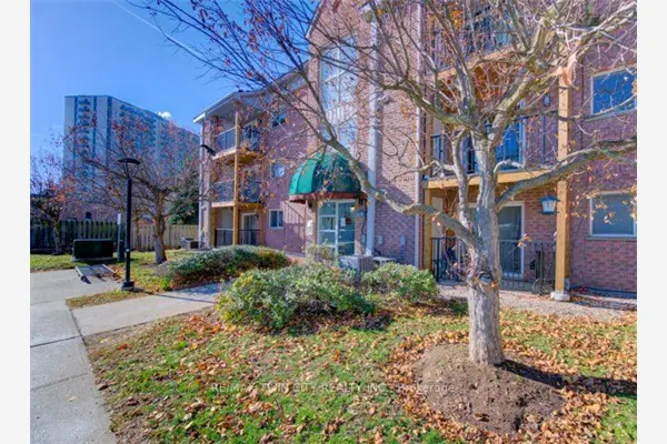 3085 Kingsway Drive