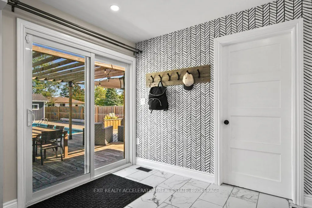 274 Montrose Road
