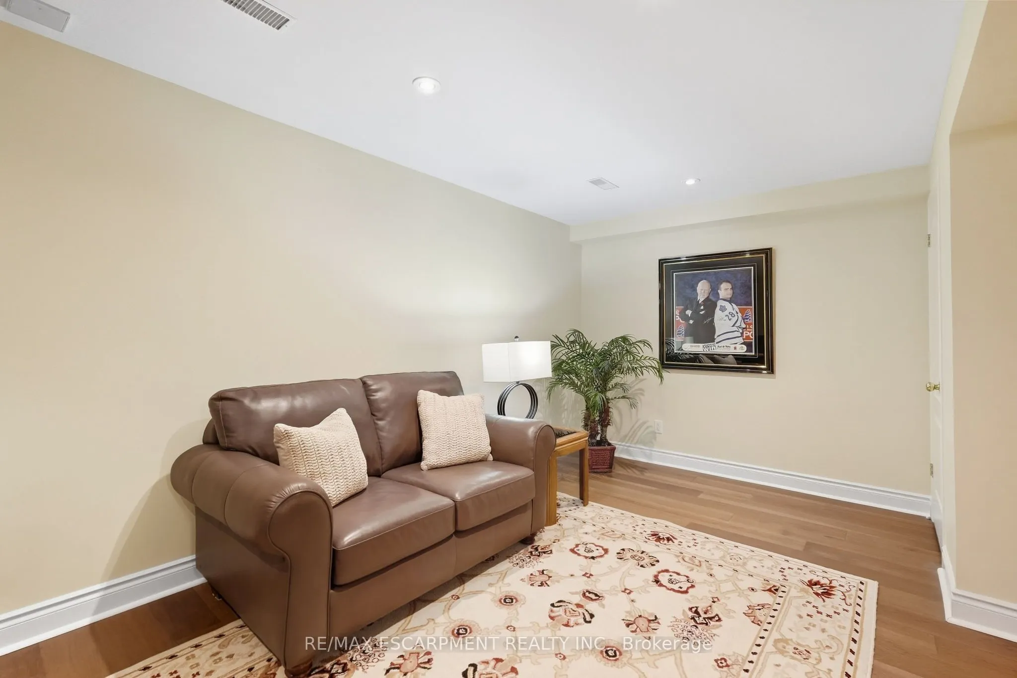 4 SUMMIT Drive