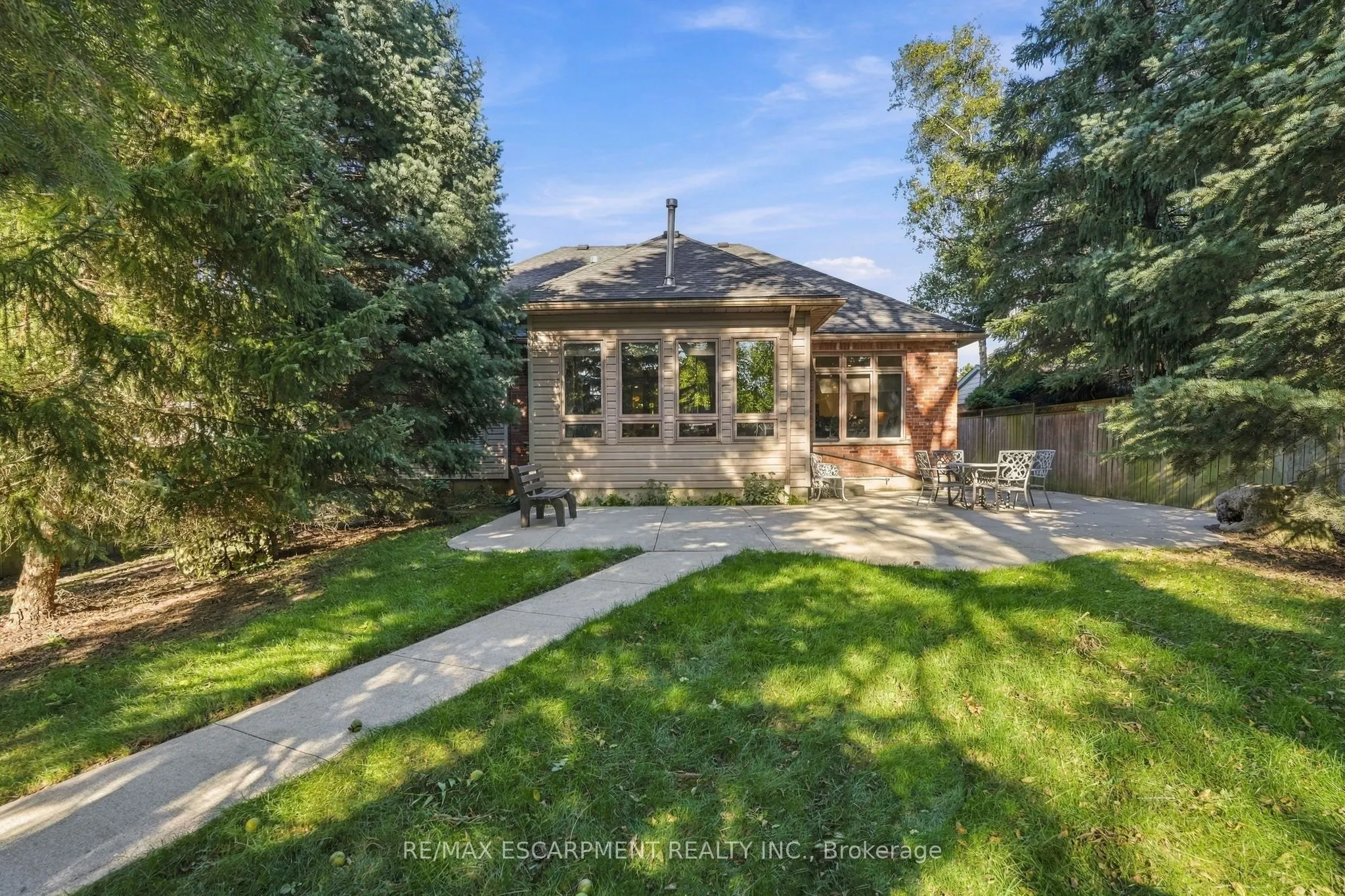 4 SUMMIT Drive