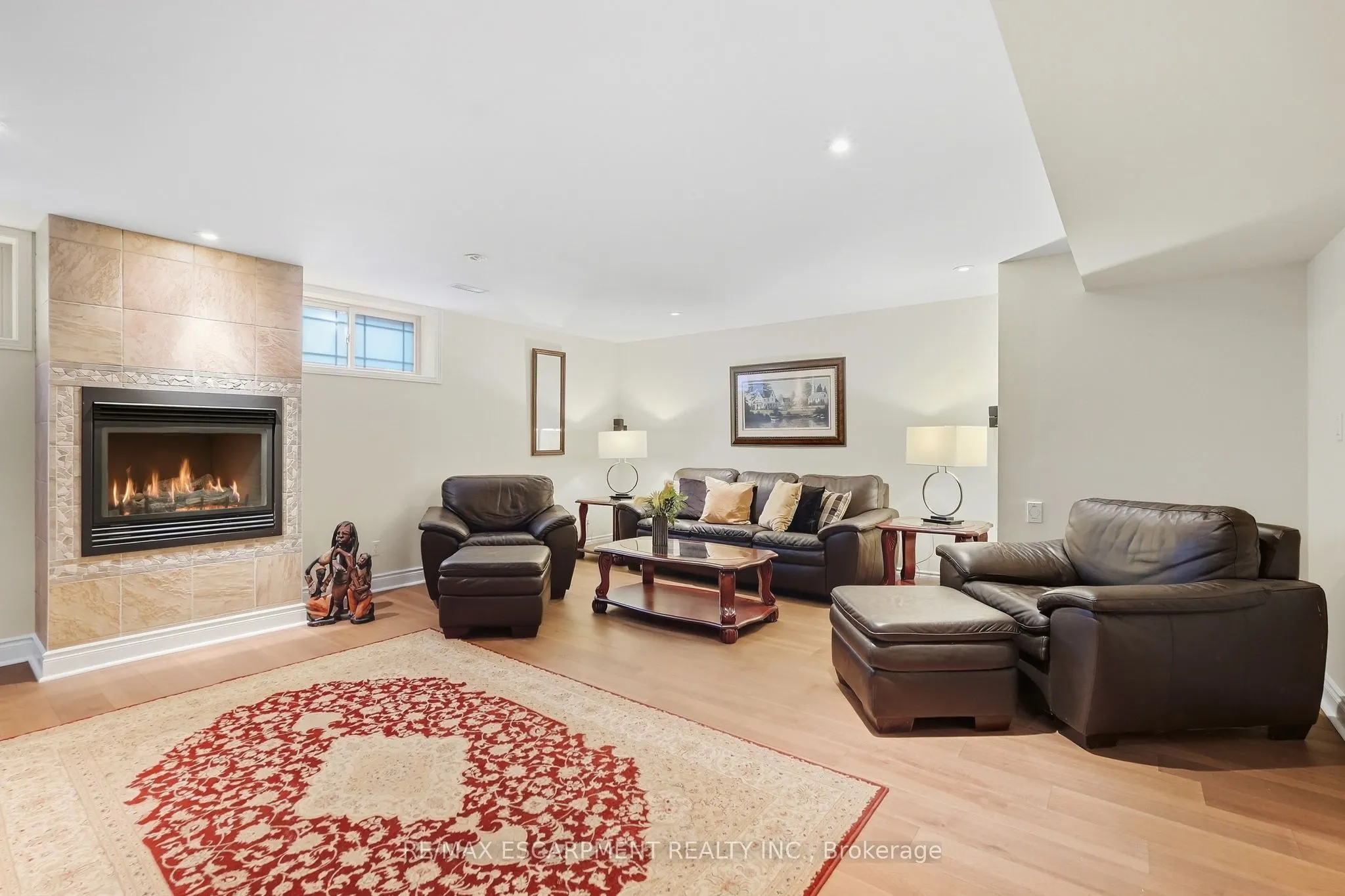 4 SUMMIT Drive